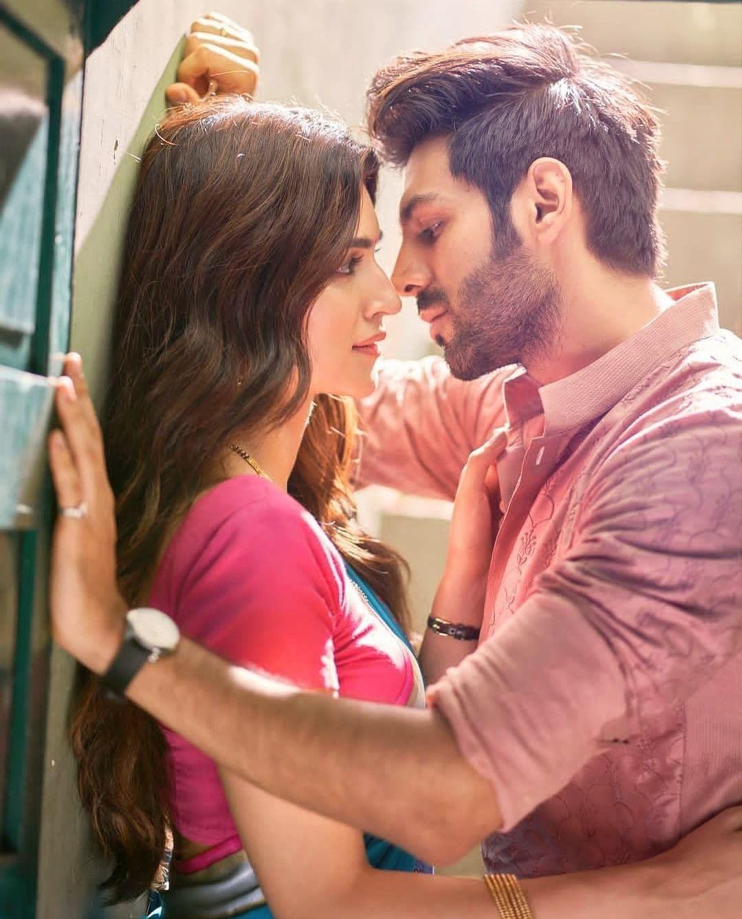 1079x1335 Luka Chuppi Bollywood Movie HD Wallpaper, Image. Kartik