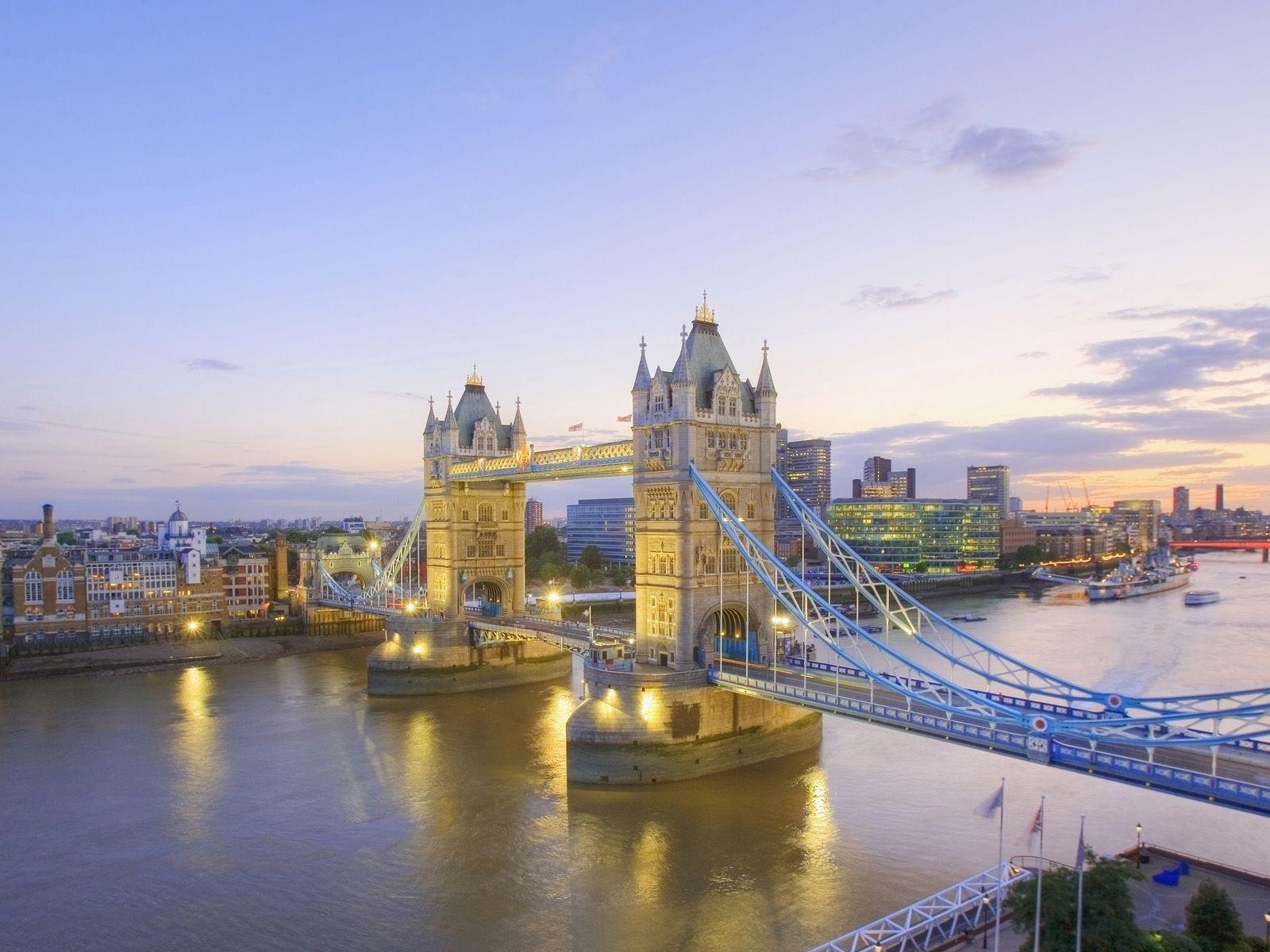 1600x1200 Free download wallpaper Tower Bridge London Wallpaper