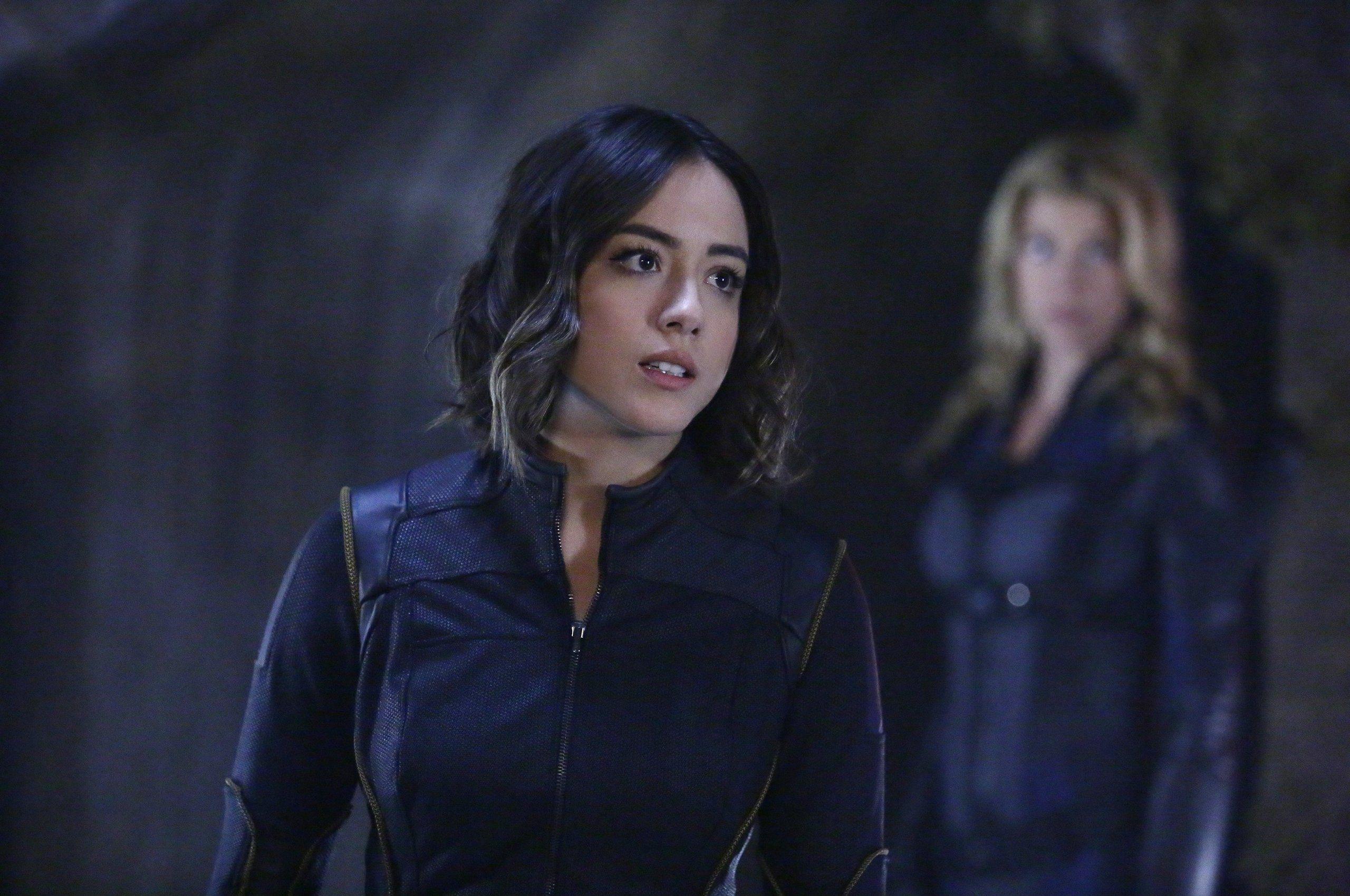 2560x1700 Chloe Bennet Agents Of Shield 2 Chromebook Pixel