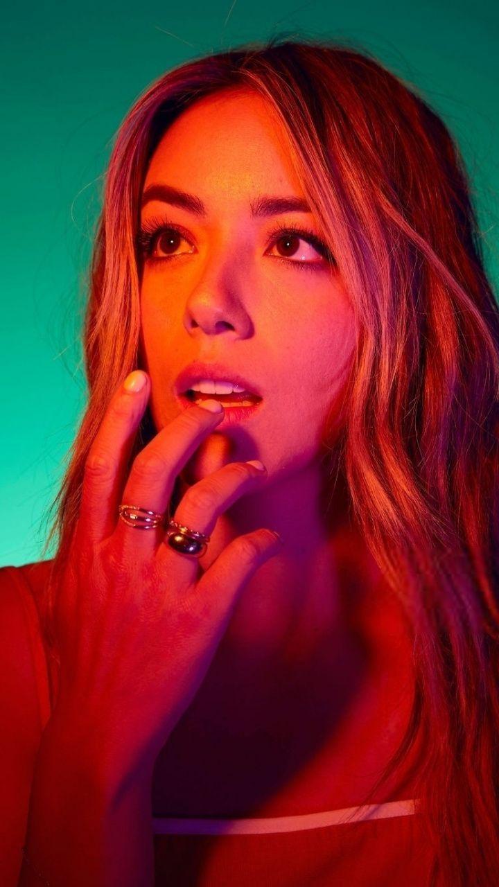 720x1280 staggering wallpaper Celebrity Chloe Bennet photohoot 2019