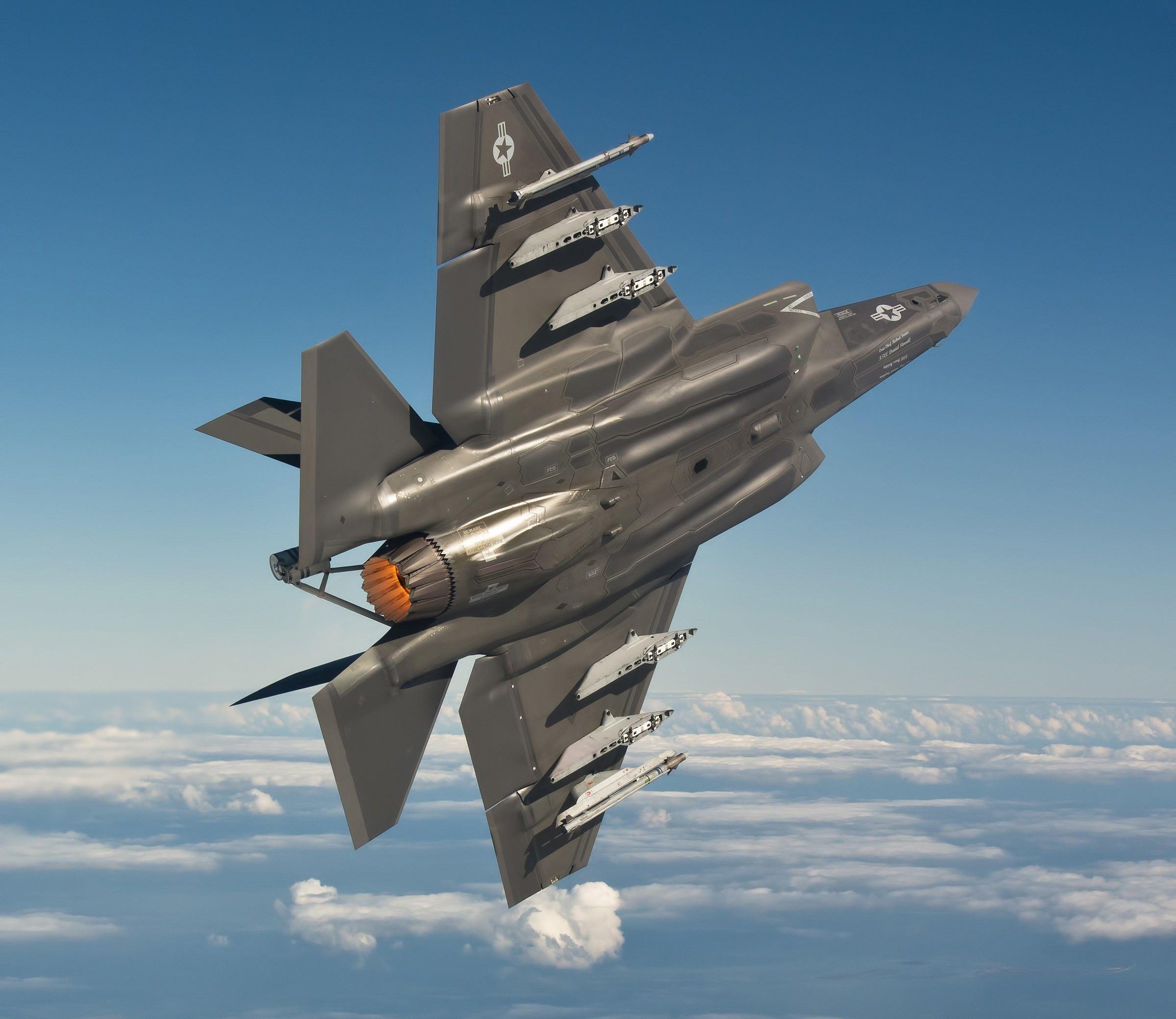 2400x2080 F 35 Wallpaper