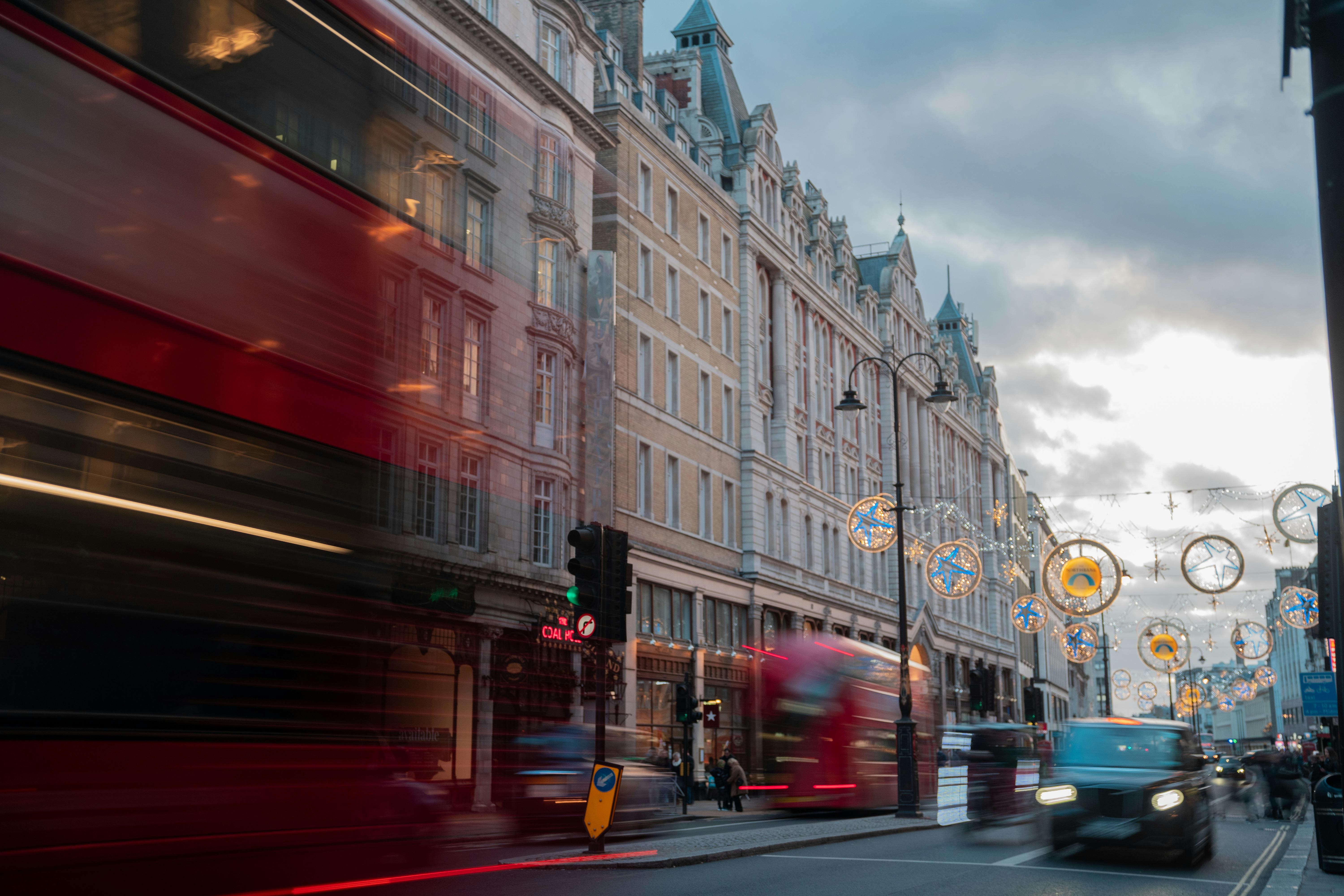 6000x4000 Traffic on Street, London, England, UK · Free