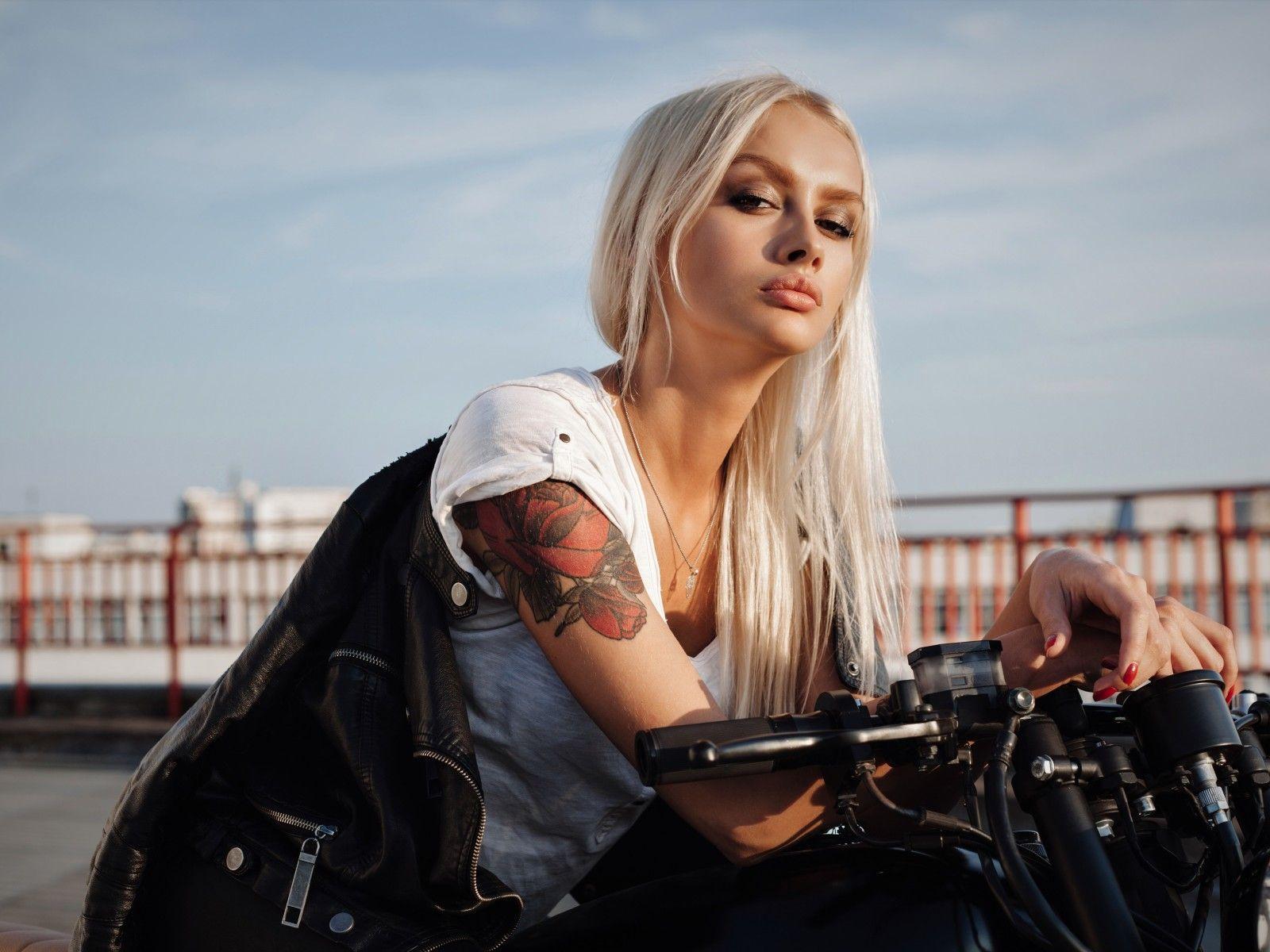 1600x1200 Tattoo Girl On Motorcycle 5k 1600x1200 Resolution