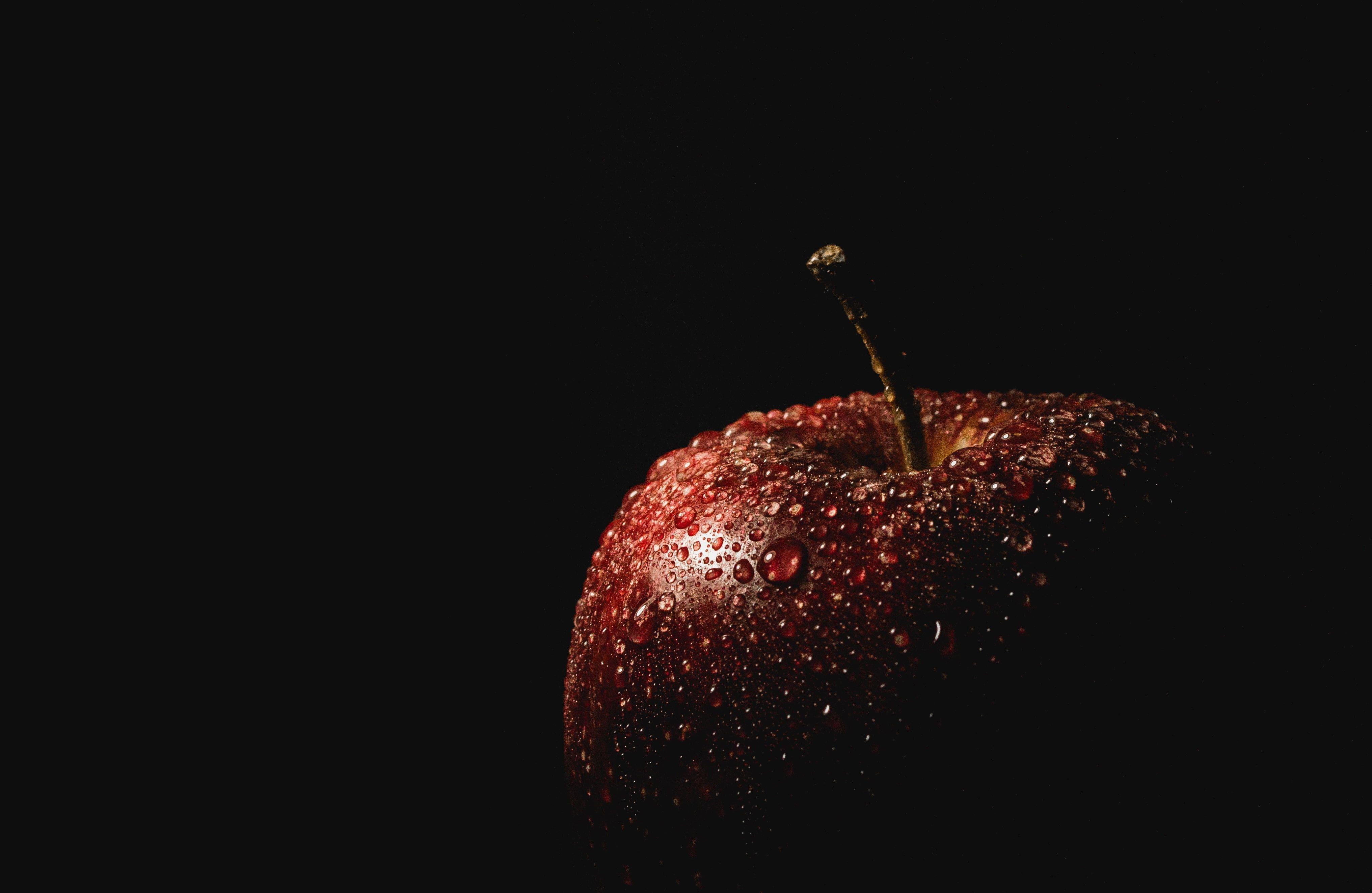 4065x2646 Red apple, Apple, Drops, Black background HD wallpaper