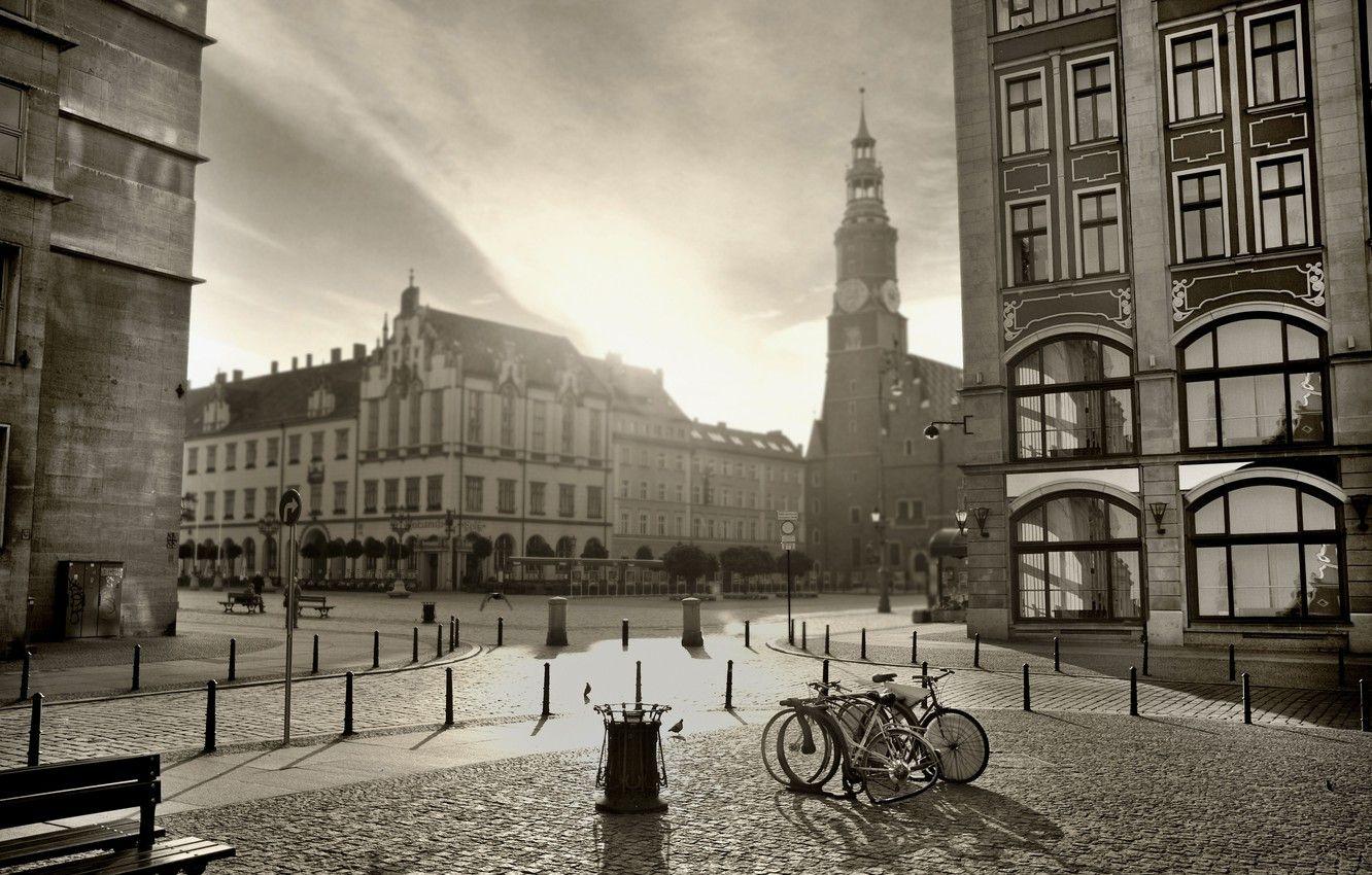 1332x850 Wallpaper the city, photo, black & white, building, area