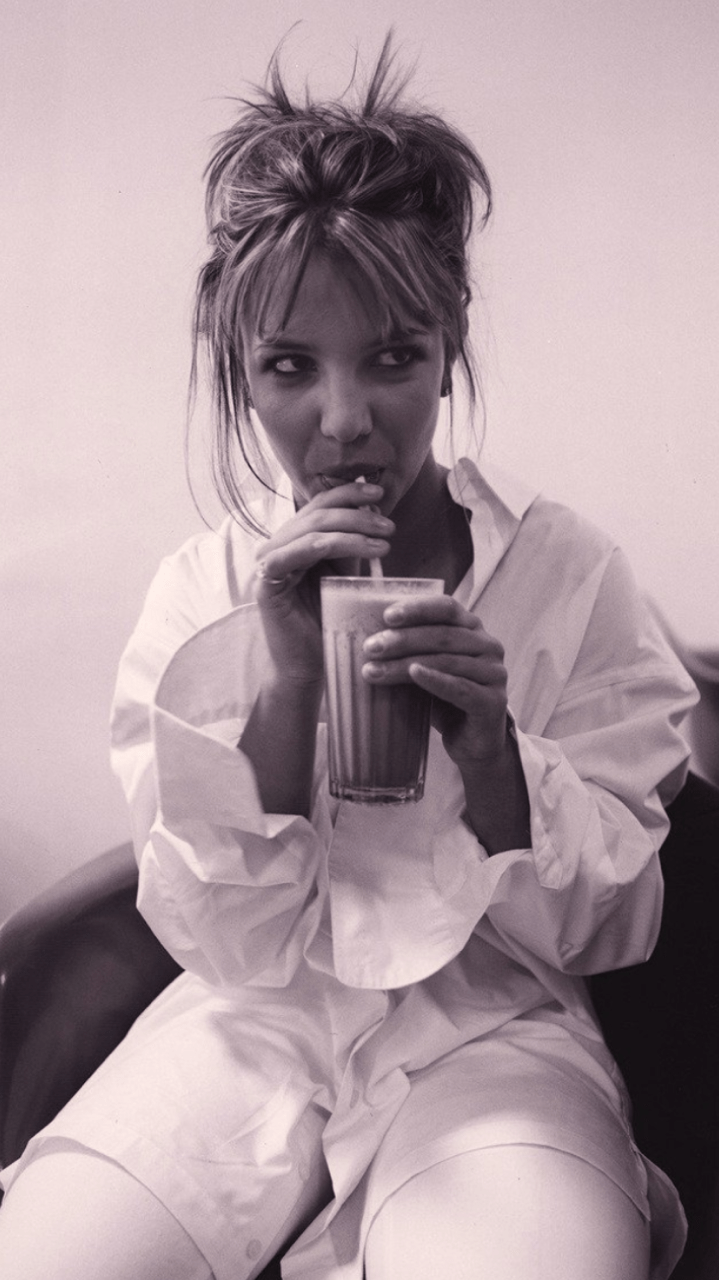 719x1280 britney spears iphone background