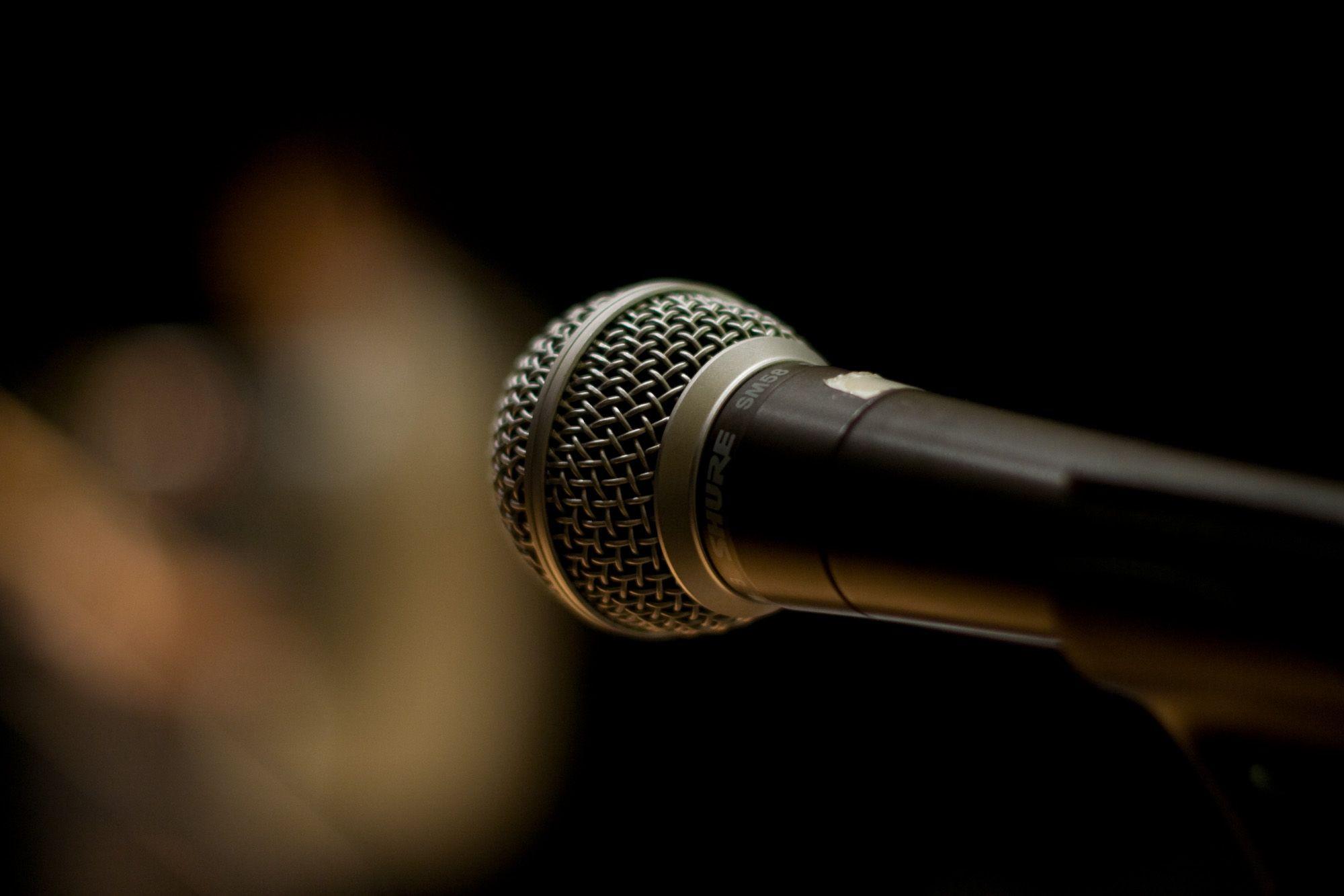 2000x1333 Microphone Banner Wallpaper & Background