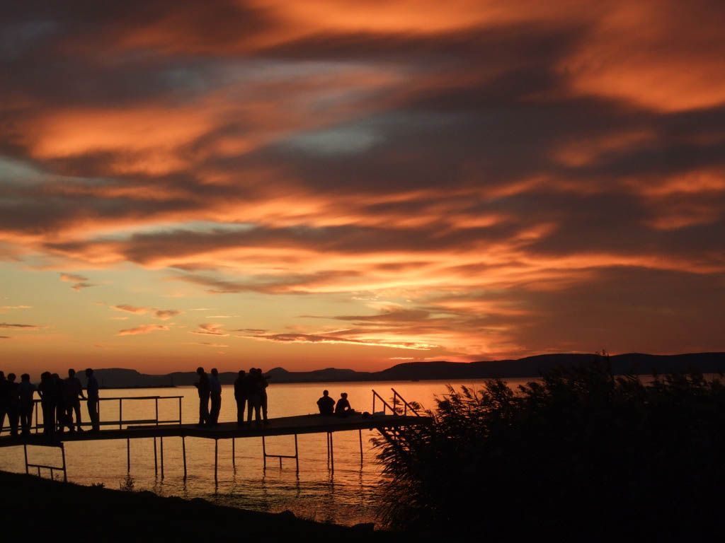 1024x768 Lake Balaton