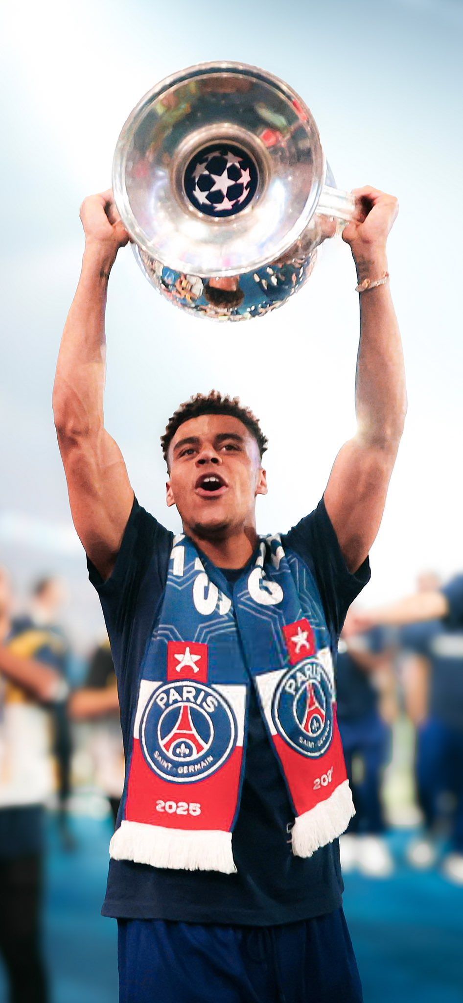 946x2048 Football Wallpaper 4k on X: Desire Doue Wallpaper 4k❤️‍