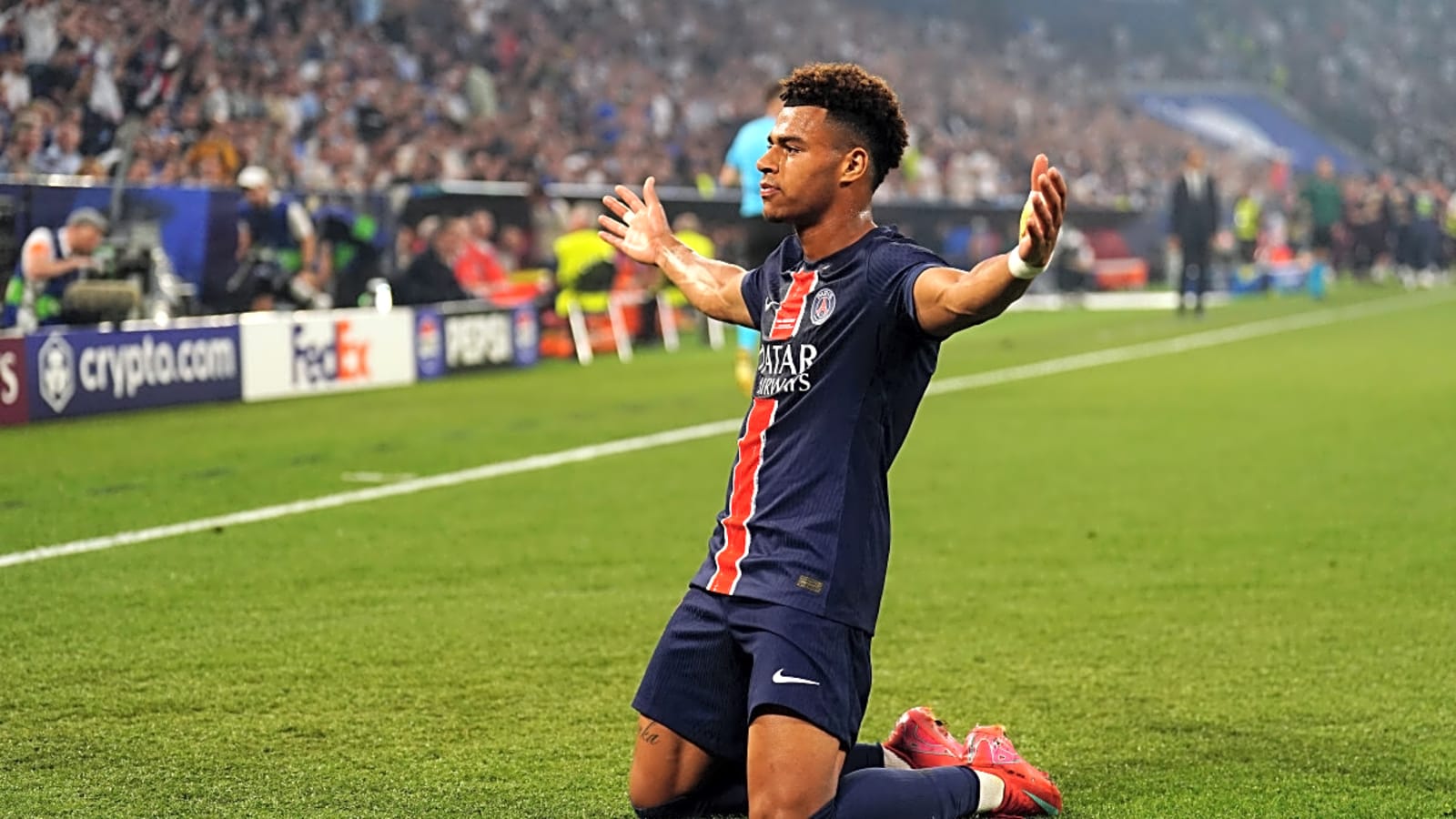1600x900 Desire Doue's Historic Champions League Final Goal Overtakes a Lionel Messi Record