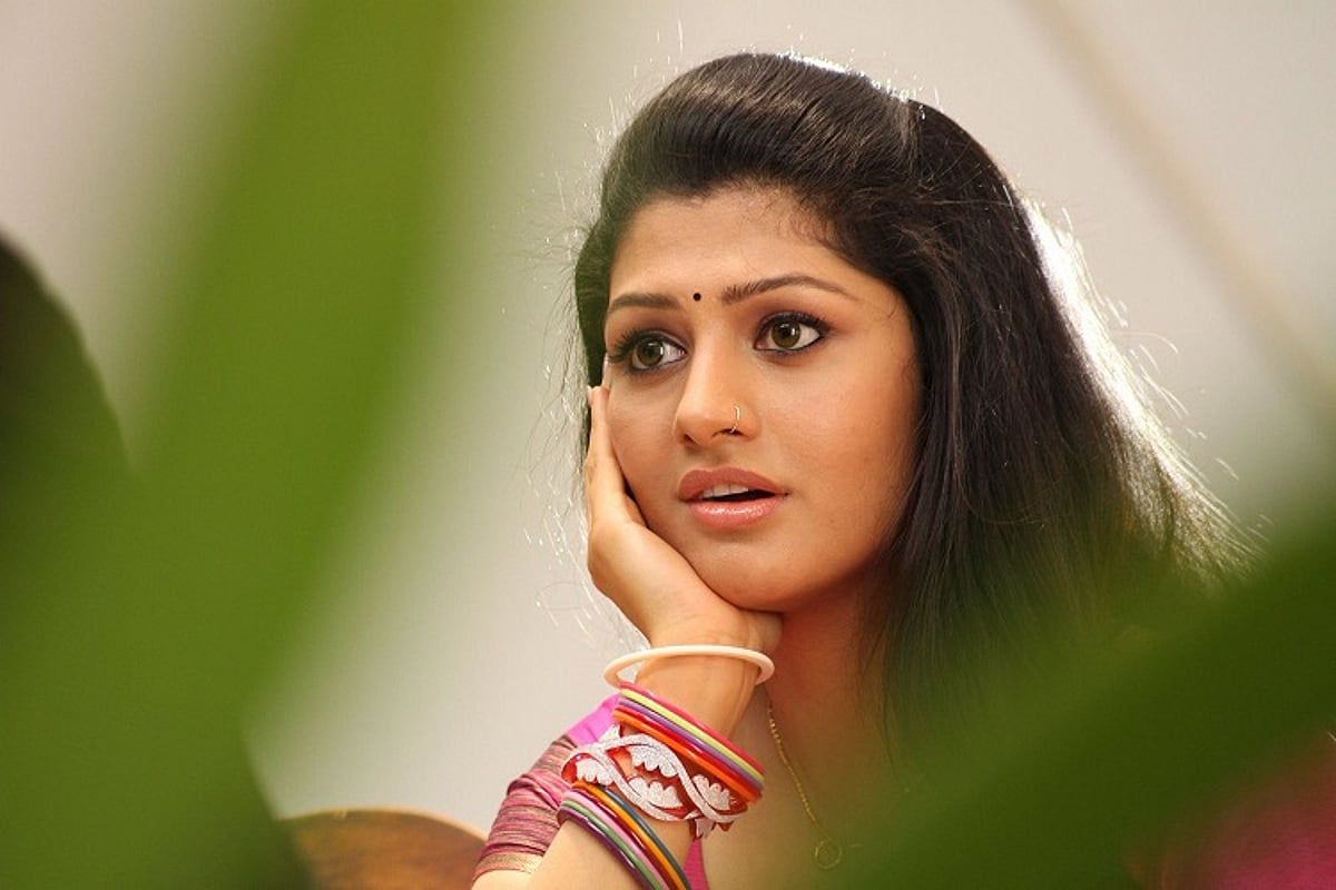 1200x800 Radhika Kumaraswamy Returns To The Screen With Sameer Directed 'Kontract'