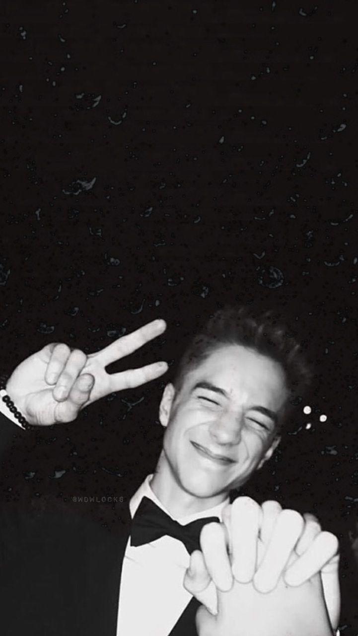 721x1280 image about Daniel Seavey❤