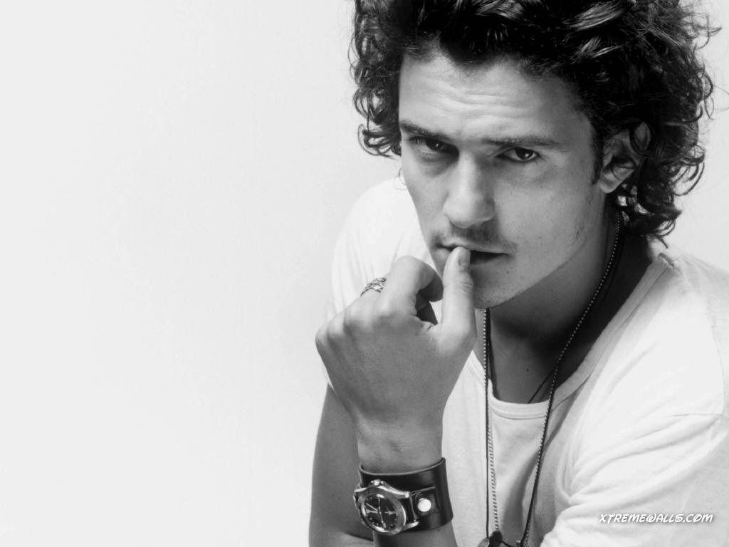 1024x768 Orlando Bloom Wife Bloom Wallpaper