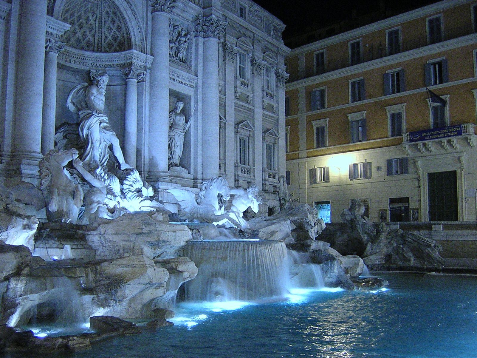 1600x1200 Fontana Di Trevi In Night