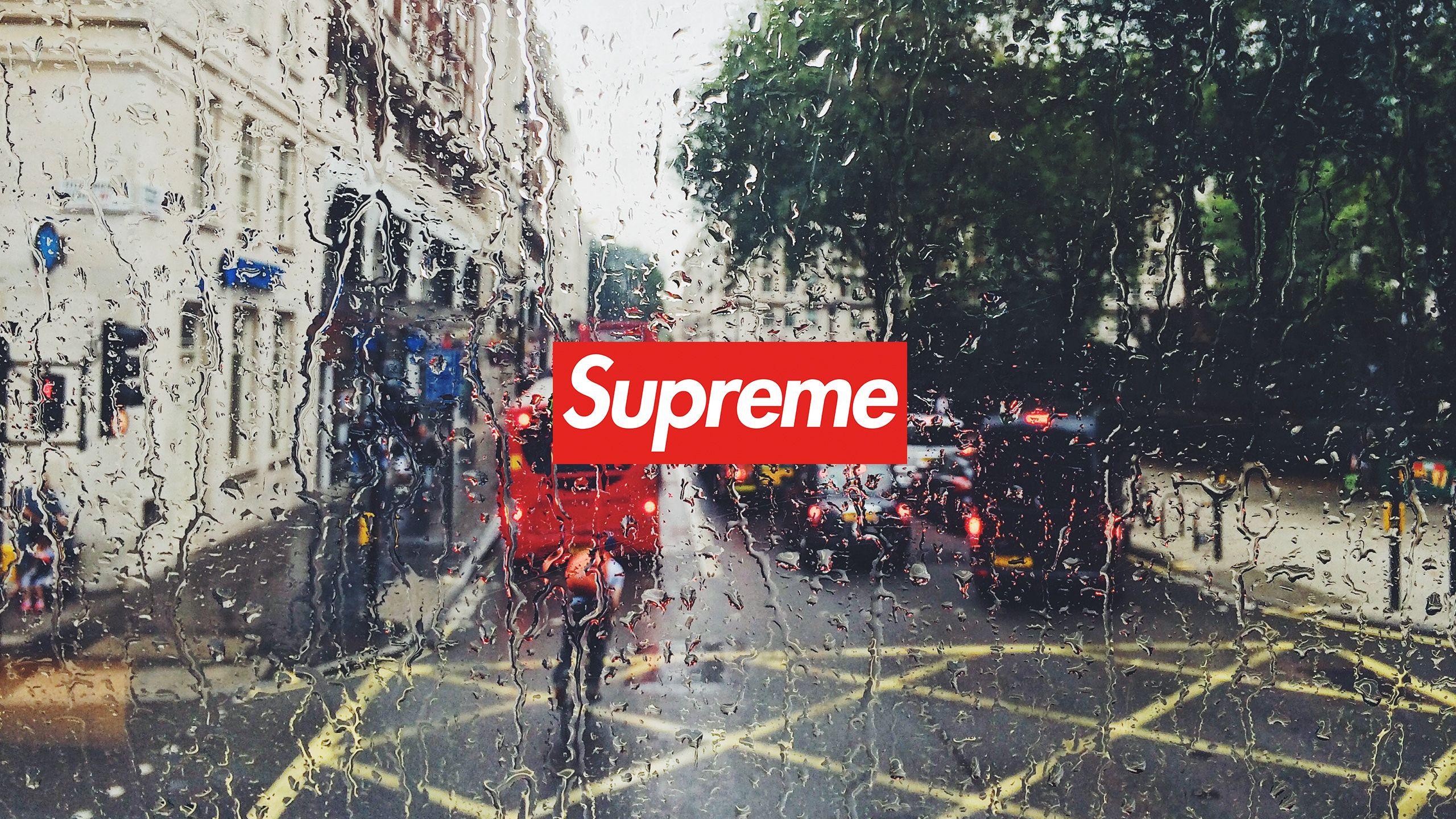 2560x1440 Supreme Raindrops Wallpaper