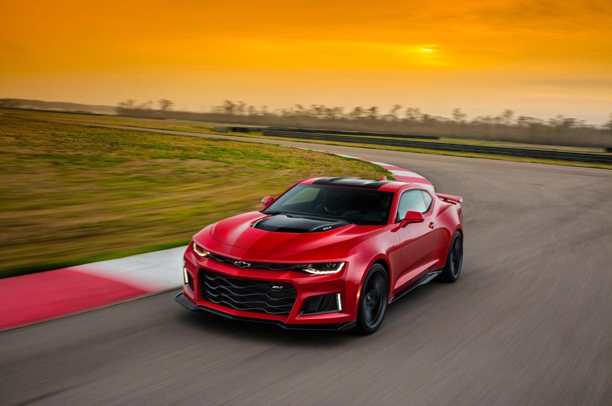 2048x1360 Camaro Zl1 Wallpaper