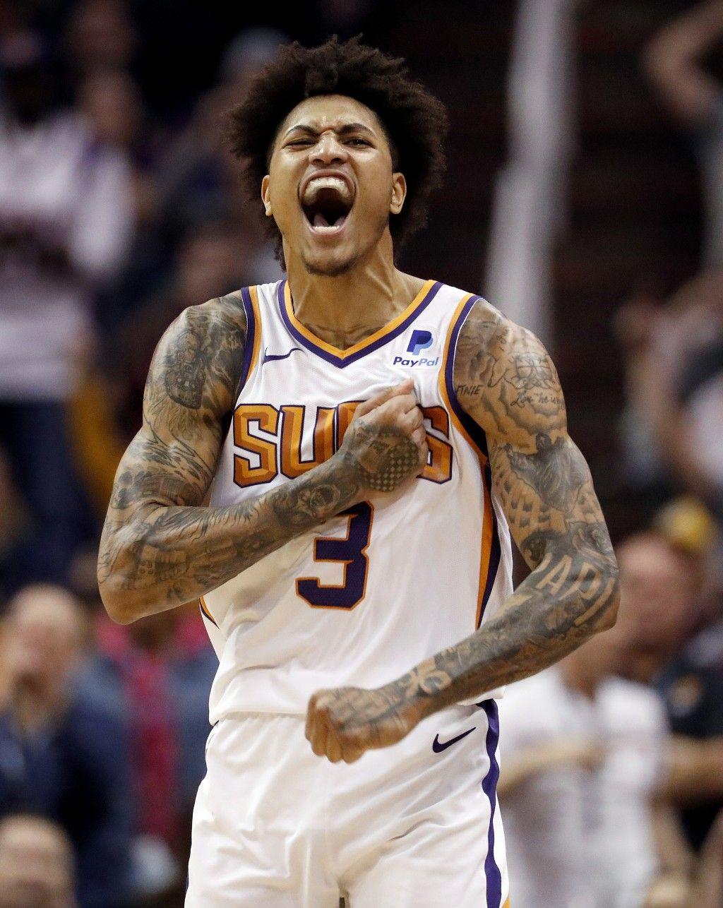 1024x1286 Oubre, Booker help Suns stun Bucks