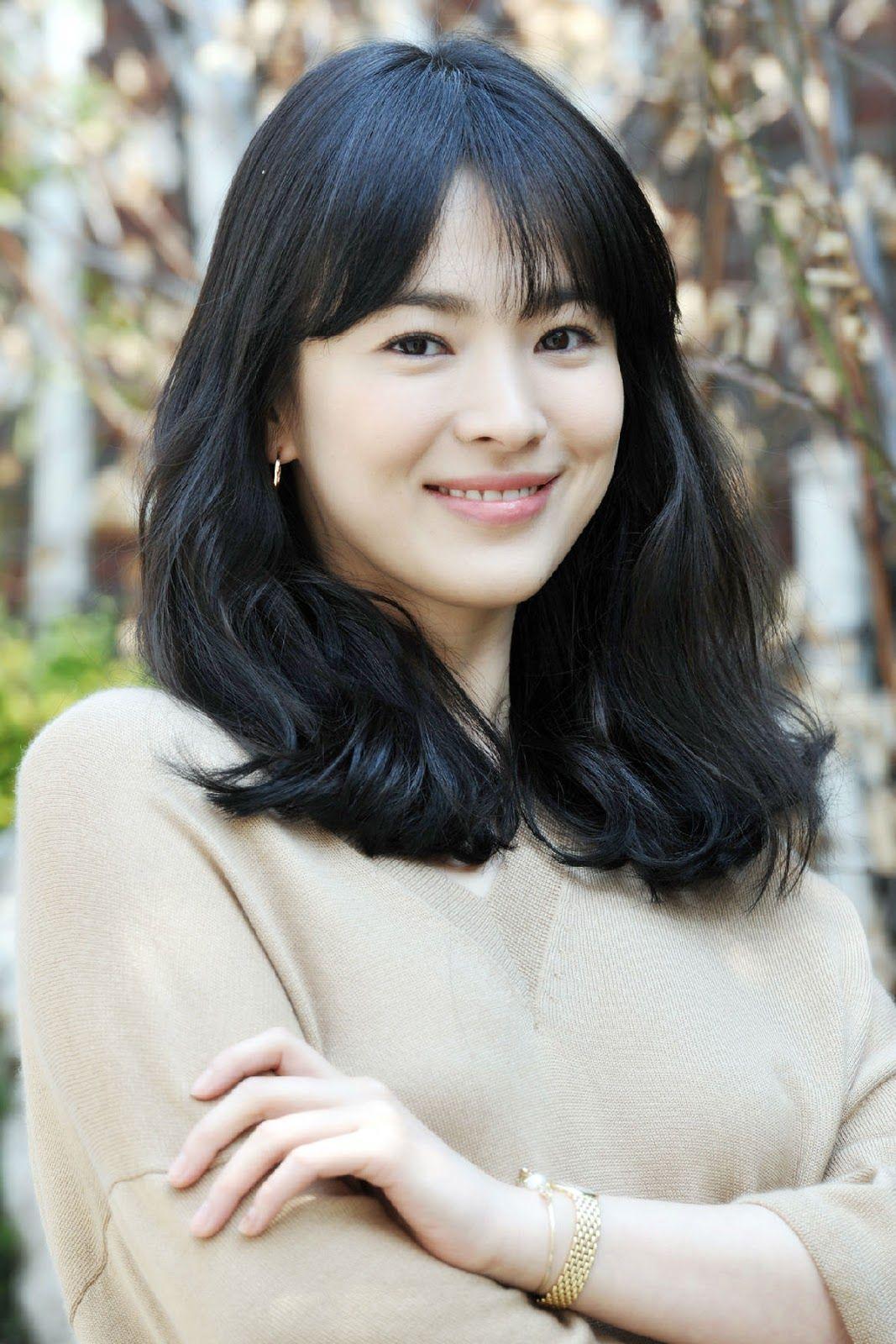 1067x1600 Song Hye Kyo Wallpaper
