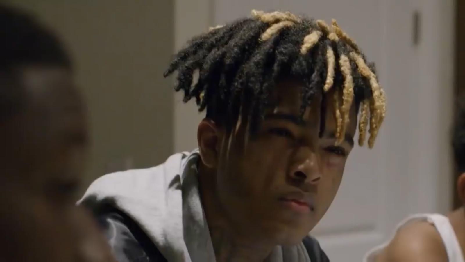 XXXTentacion's Blue Hair: A Visual History - wide 9