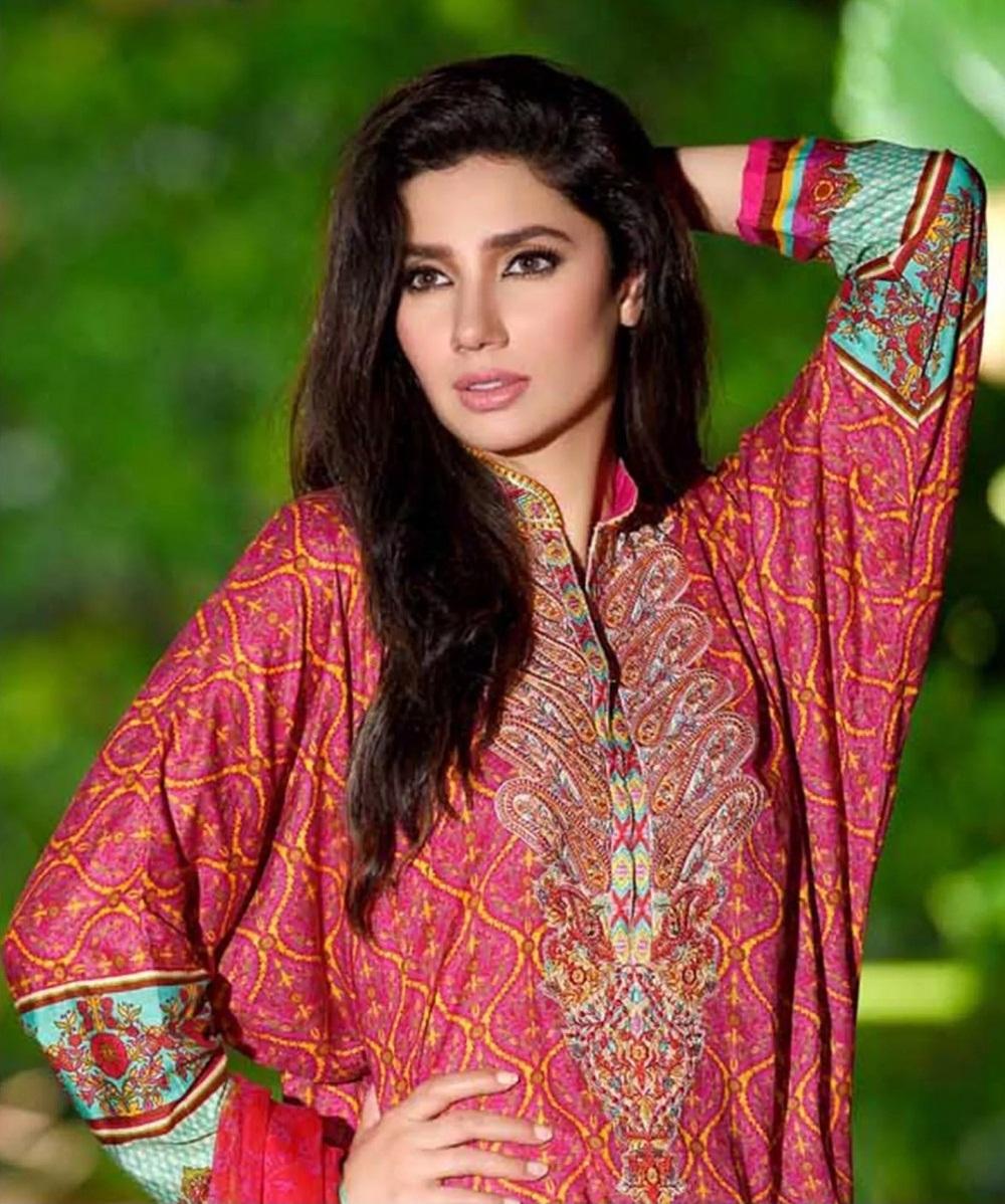 1000x1198 Hot & Spicy Photo's of Mahira Khan Bikini Image