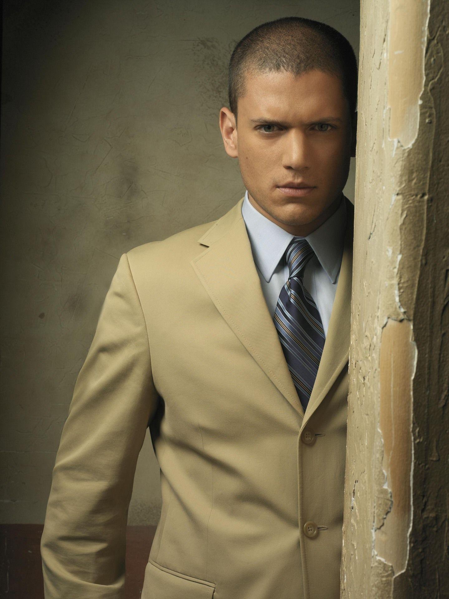 1440x1920 Michael Scofield Wallpaper