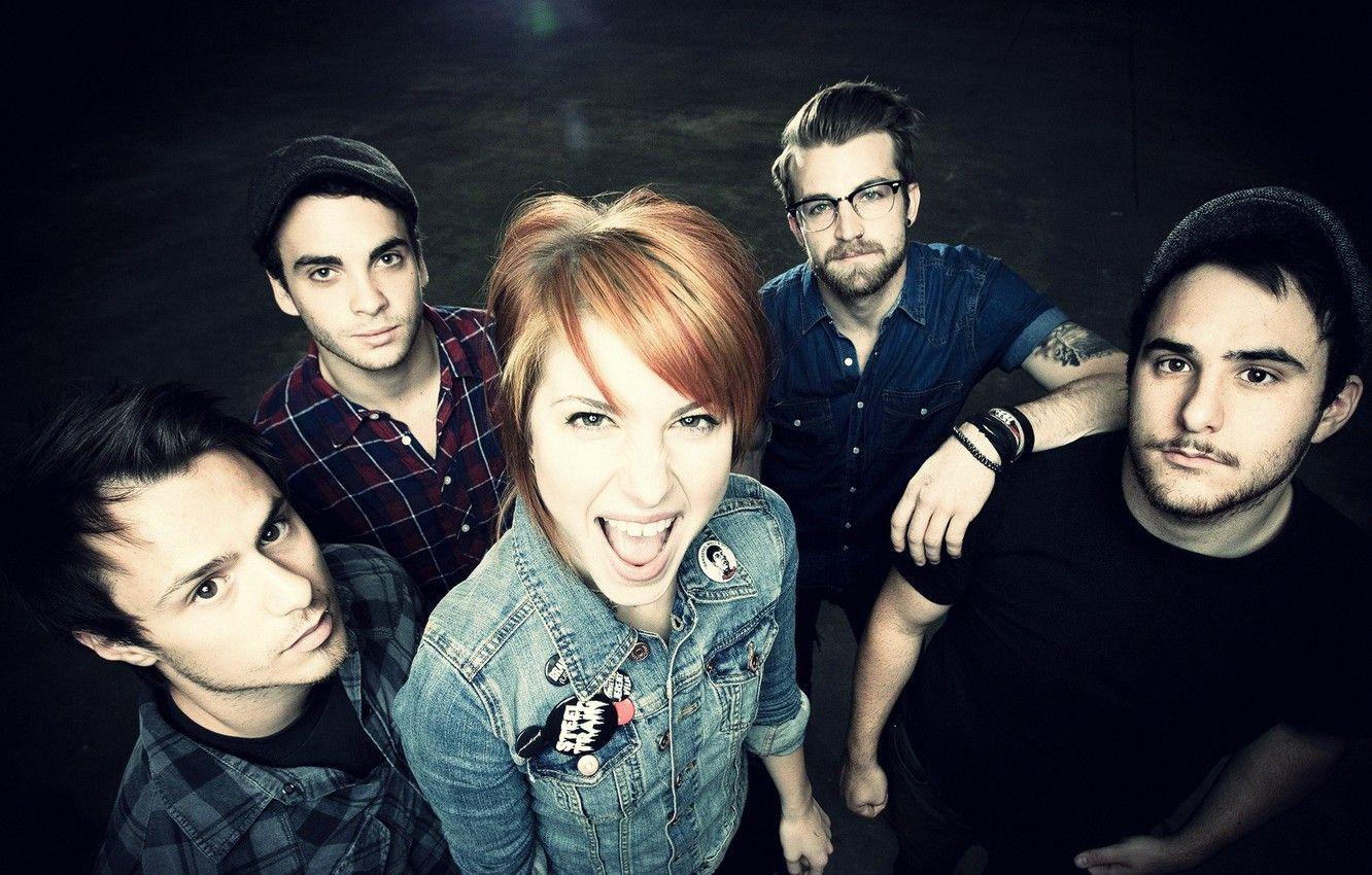 Paramore Wallpapers - Top Free Paramore Backgrounds - WallpaperAccess