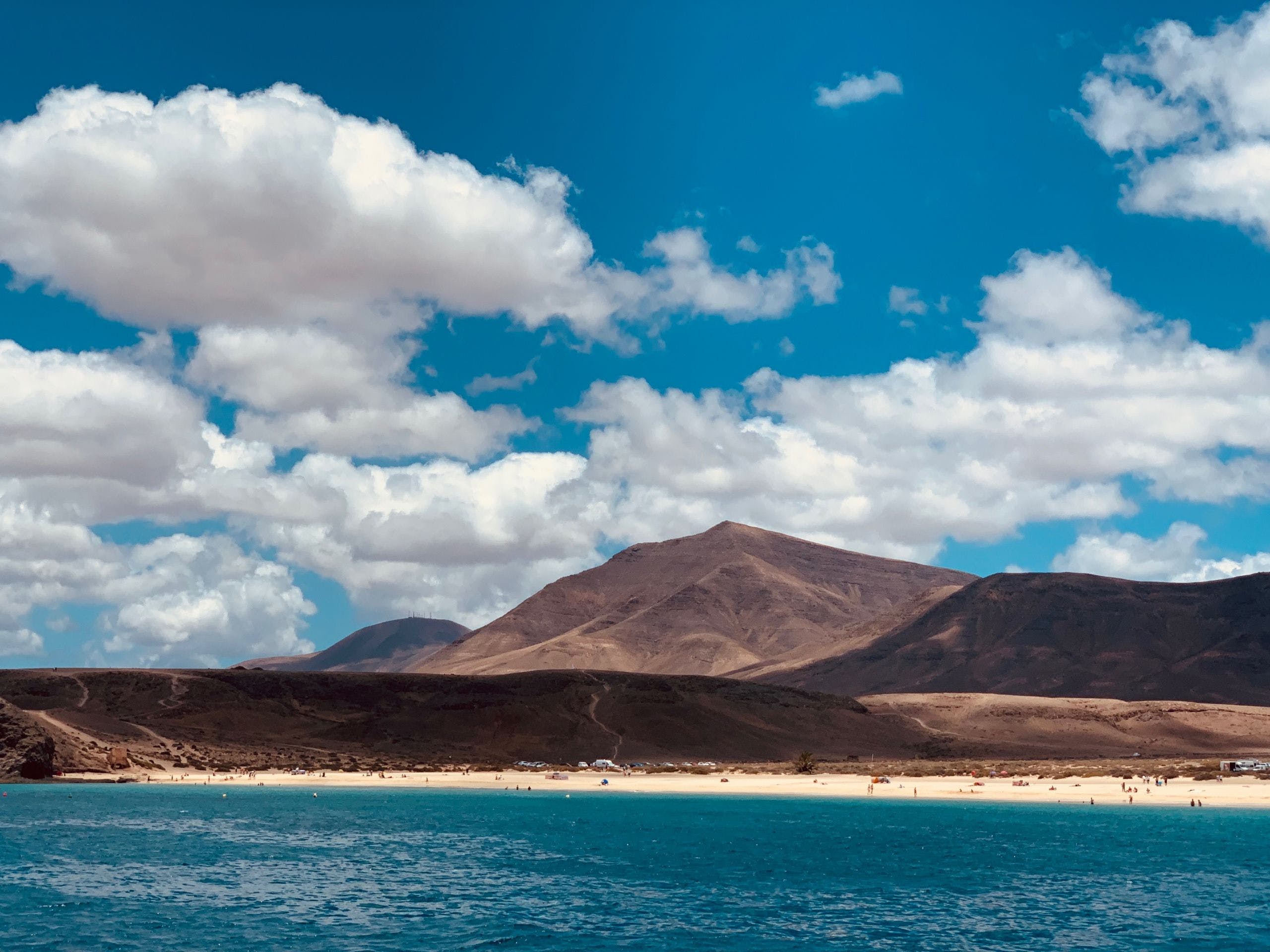 2560x1920 HD Papagayo Beach in Lanzarote Wallpaper