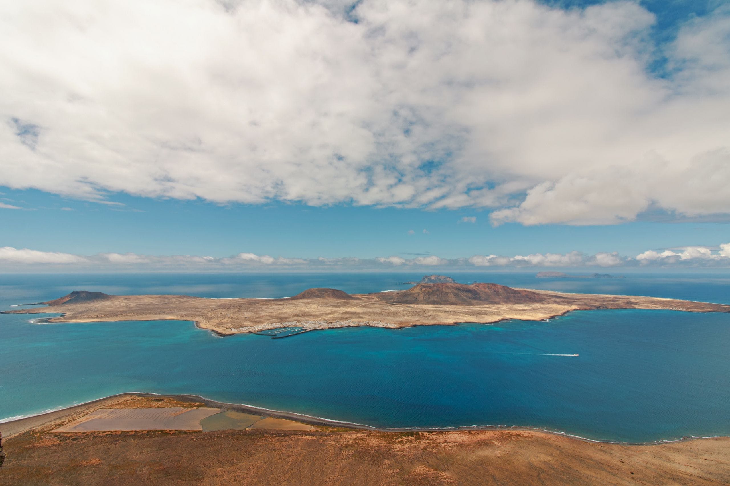 2560x1707 HD Aerial View of Lanzarote Wallpaper