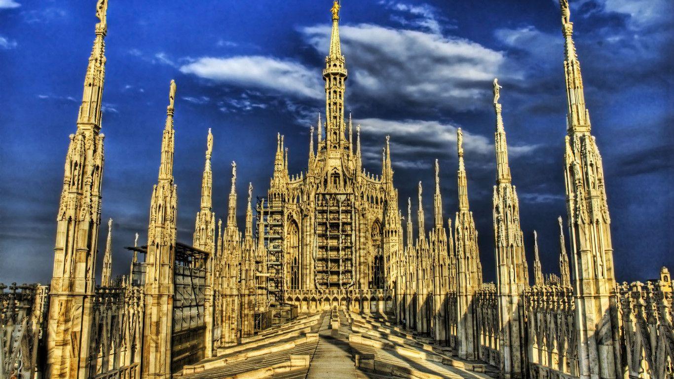 1366x768 Milan Cathedral, Italy Wallpaper
