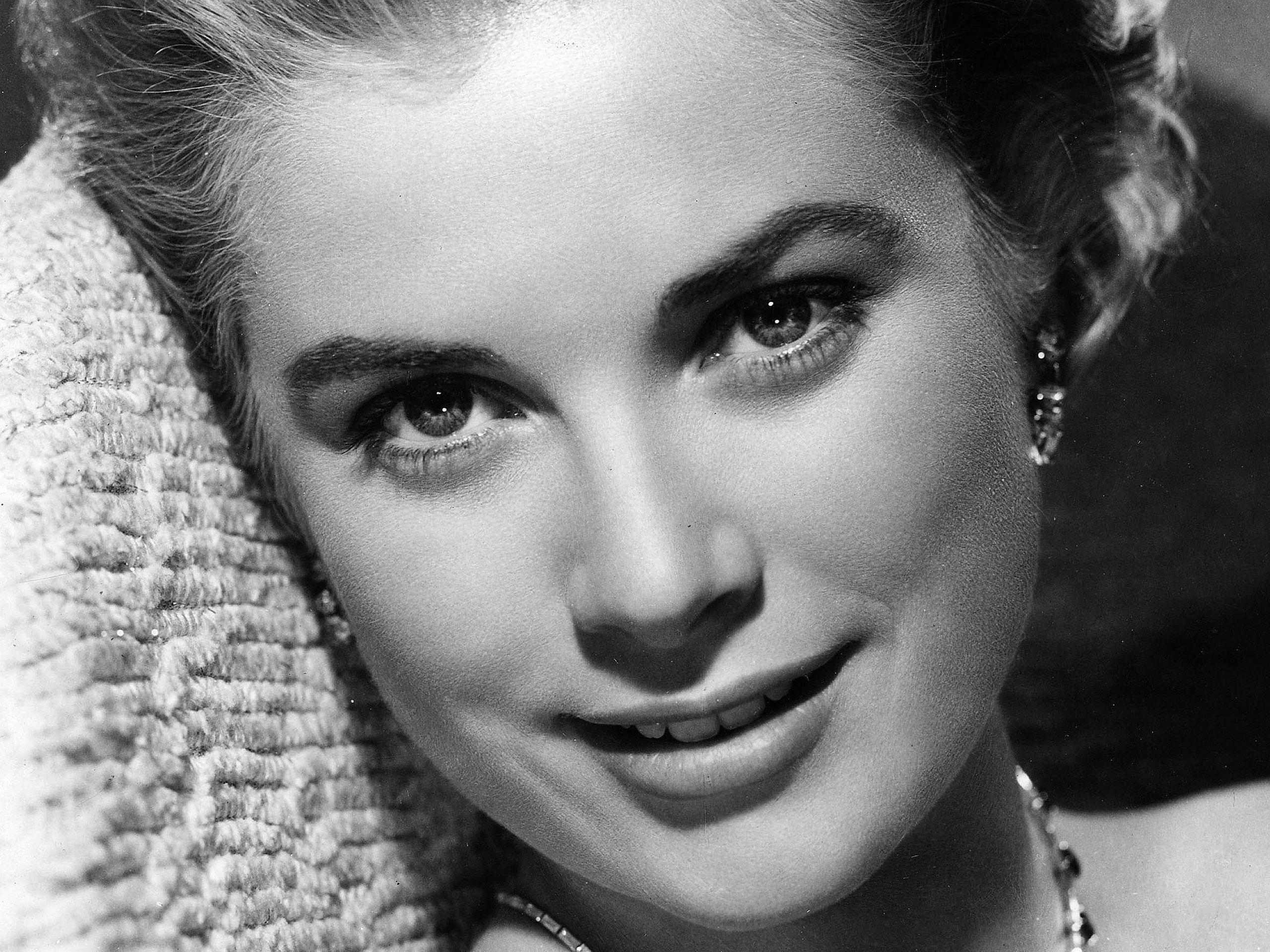 2560x1919 Grace Kelly HD Wallpaper and Background Image