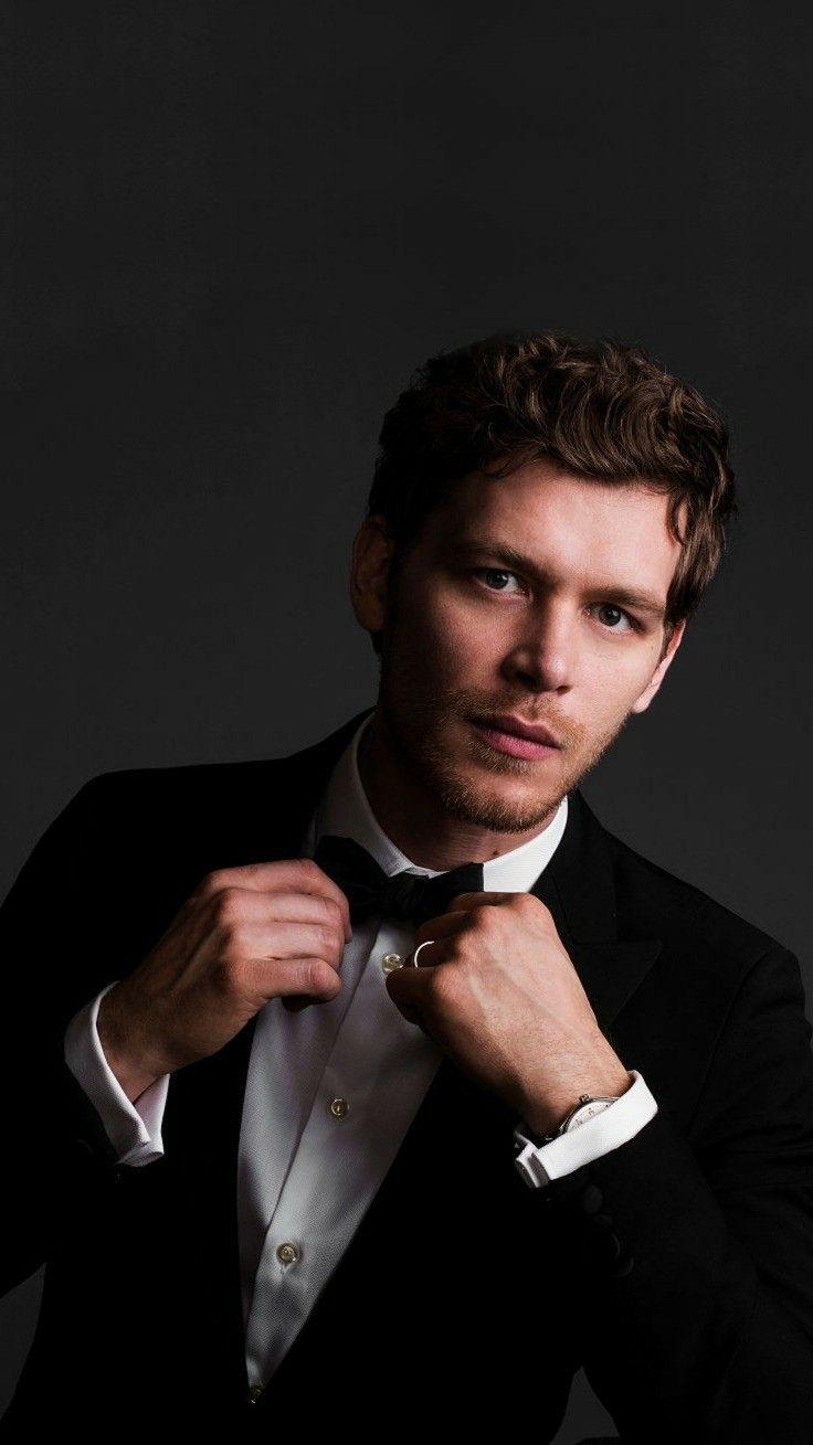 736x1309 Joseph Morgan in 2019