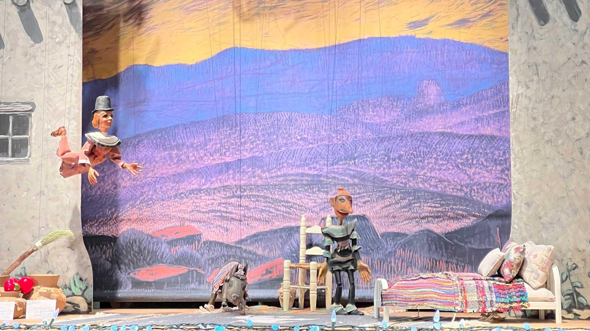 2048x1152 Craft in America. Puppeteering the snow leopard at Noah's Ark