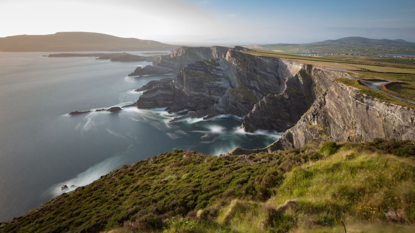1600x900 Exploring the Magnificent Ring of Kerry: A Journey Through Ireland's Breathtaking Peninsula