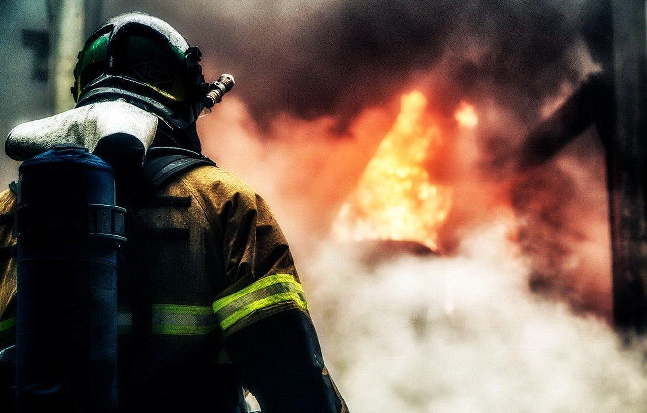 1332x850 Wallpaper Fire, Man, Fireman image for desktop, section мужчины