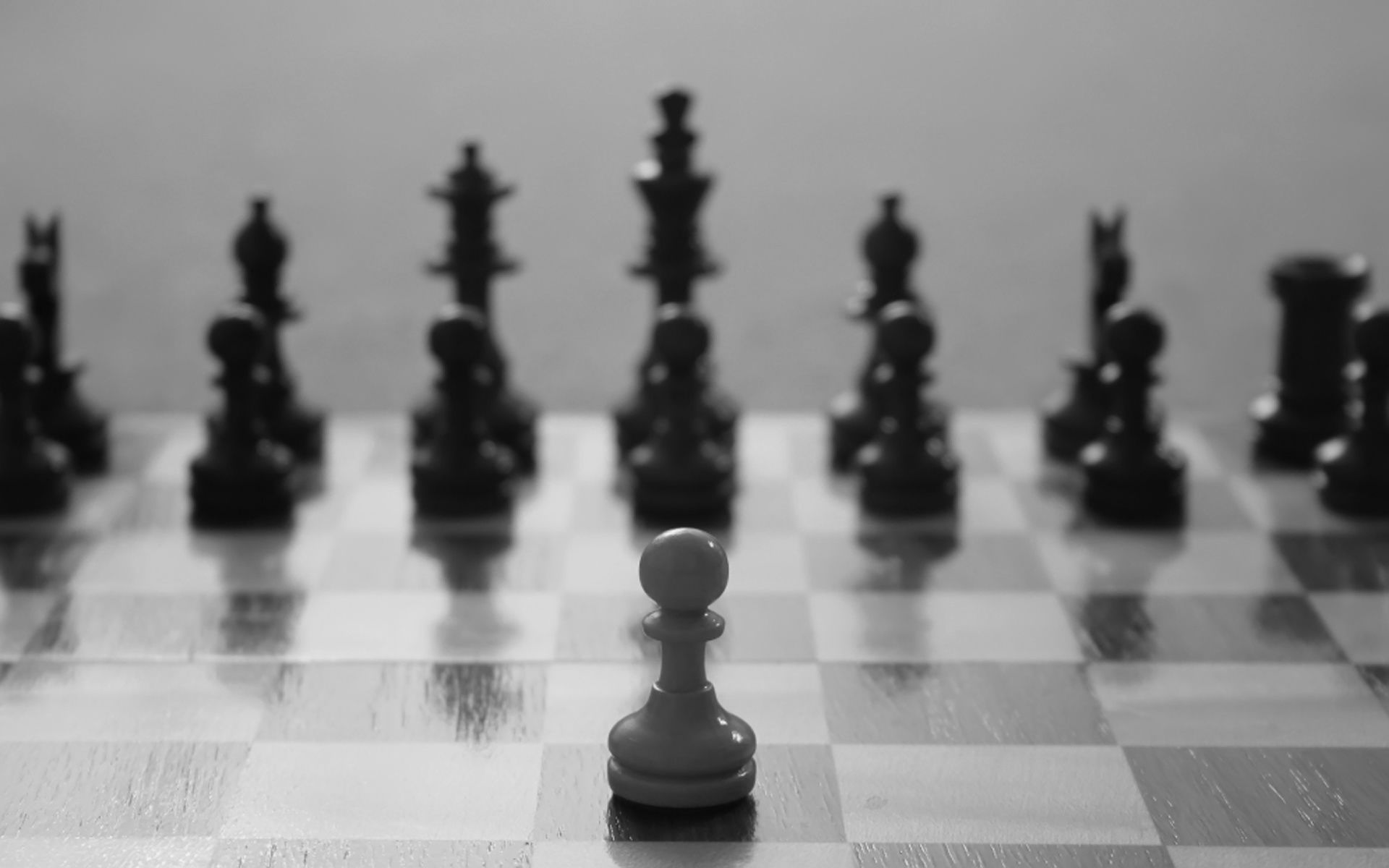 1920x1200 HD Wallpaper: The Striking Contrast of Chess Pawns