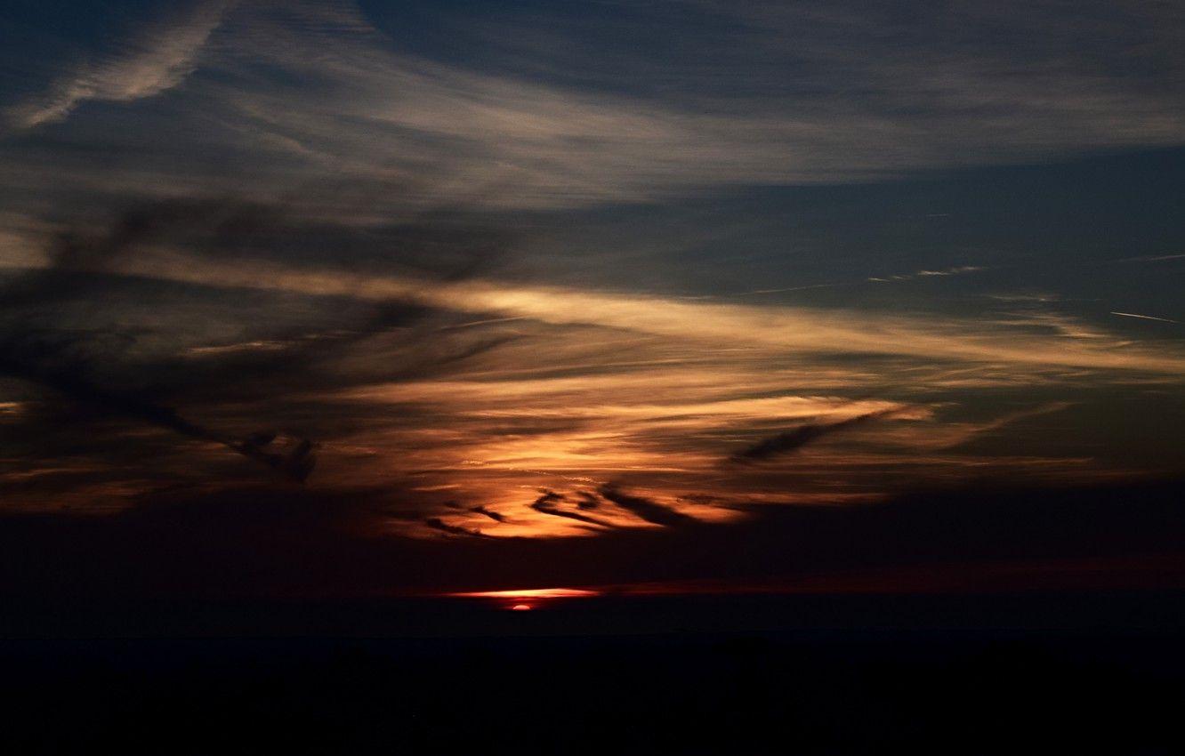 1332x850 Wallpaper dark, sky, nature, sunset, clouds, blur, dusk, horizon