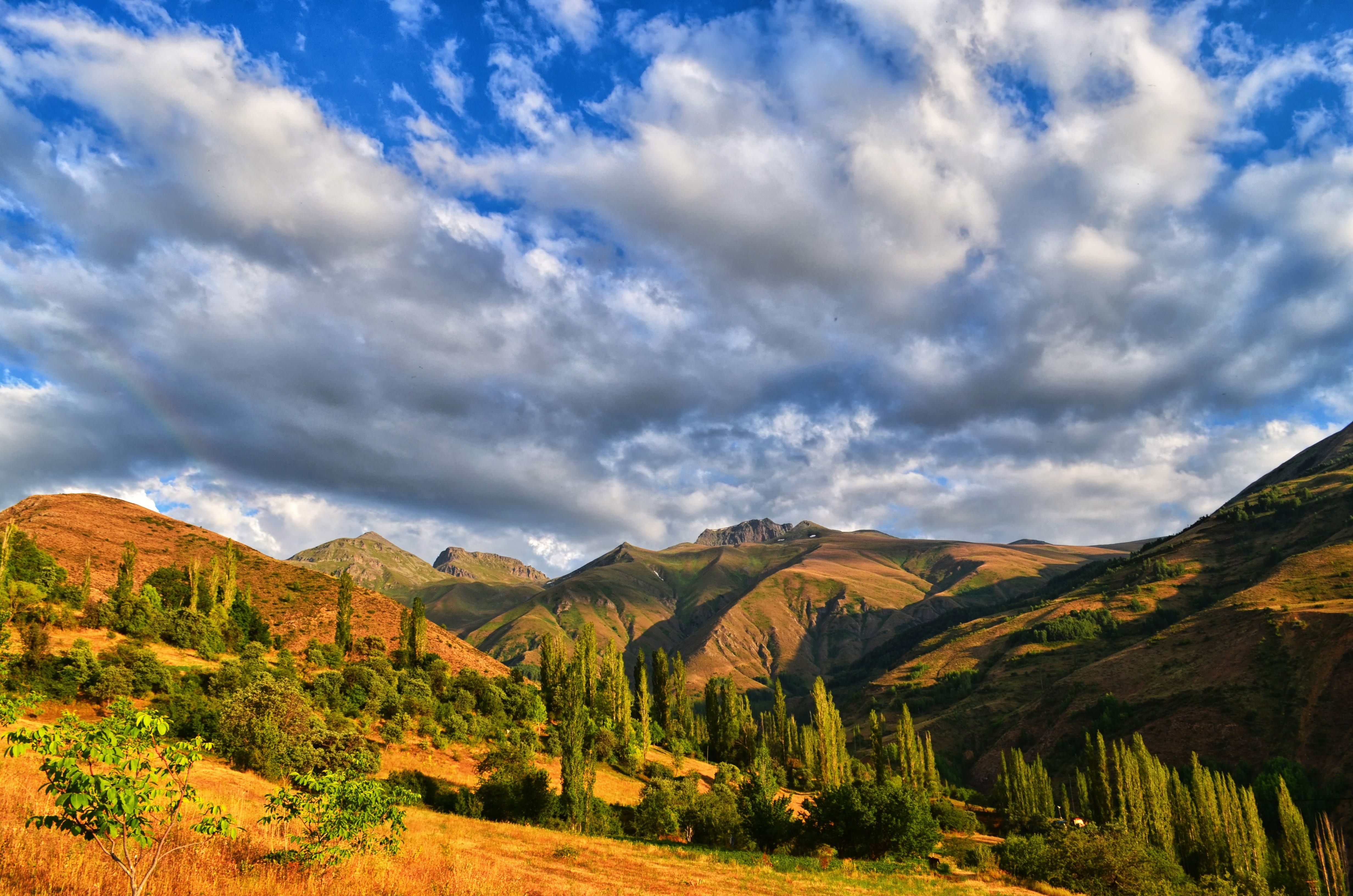 4928x3264 Royalty Free Photo: Landscape Photo Of Mountains
