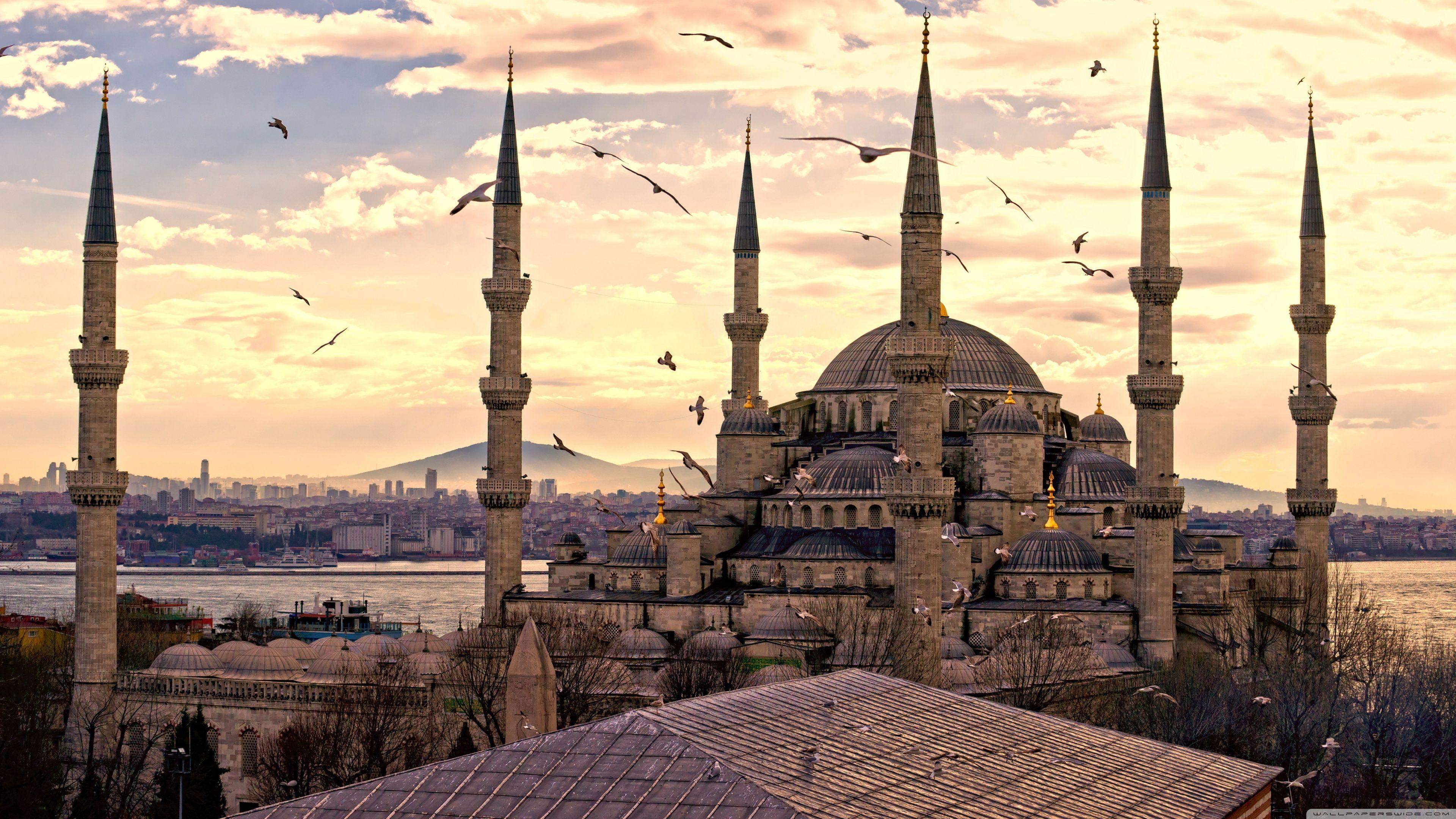 3840x2160 Turkish Delight: Istanbul & Cappadocia Escape