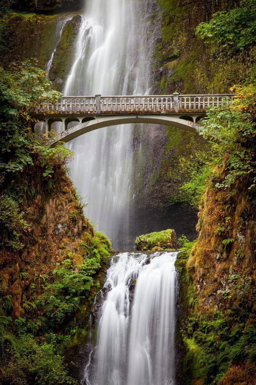 825x1237 Close Up Of Multnomah Falls, Oregon Wall Mural