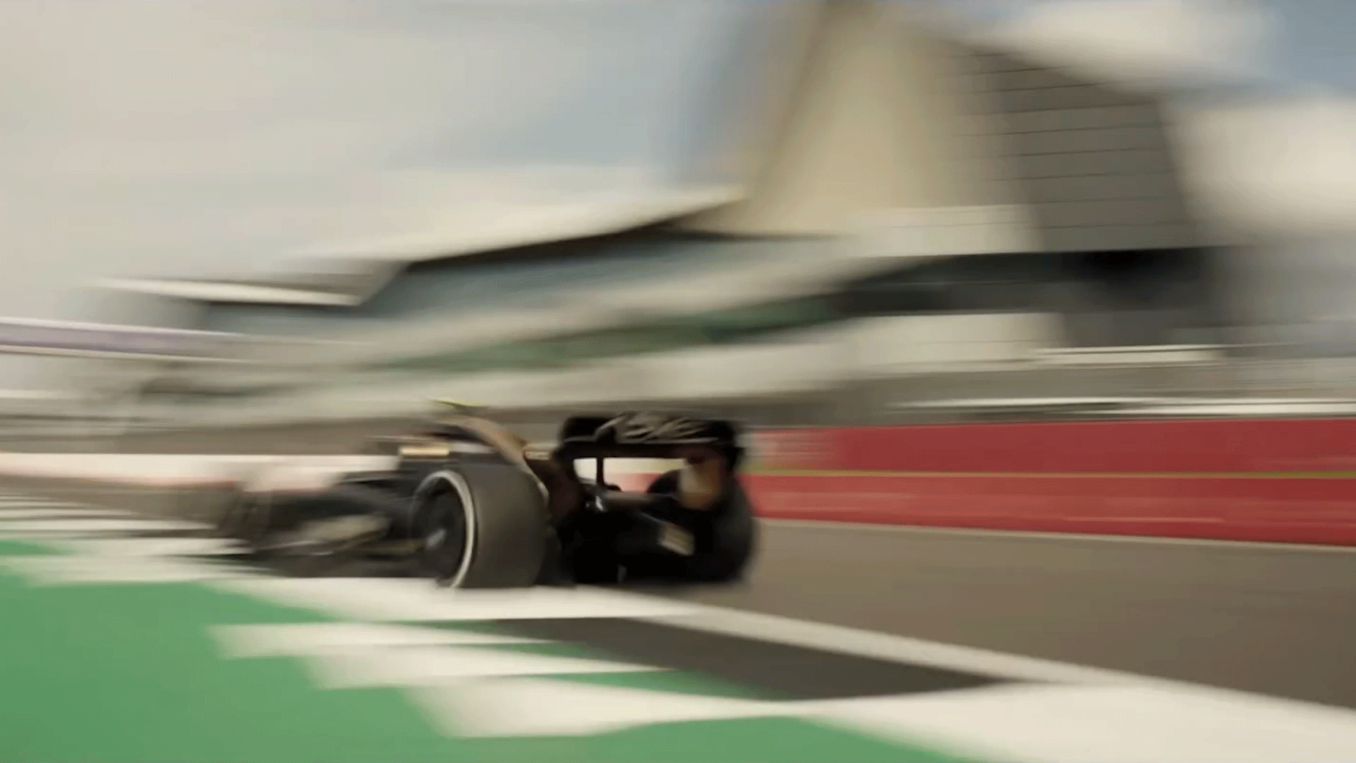 1920x1080 Brad Pitt's 'F1' Movie Looks Rad As Hell
