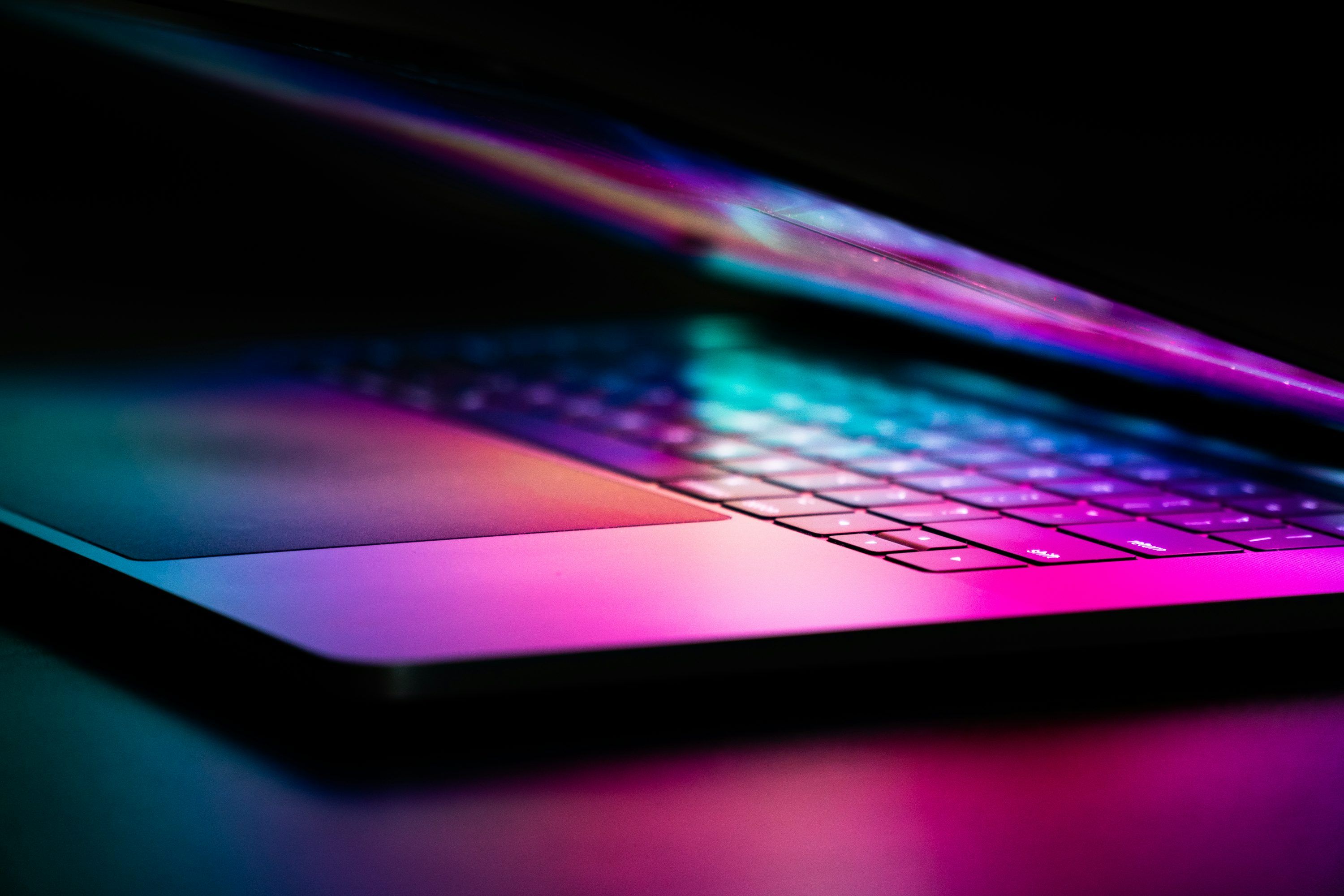 3000x2000 Black and pink laptop computer photo
