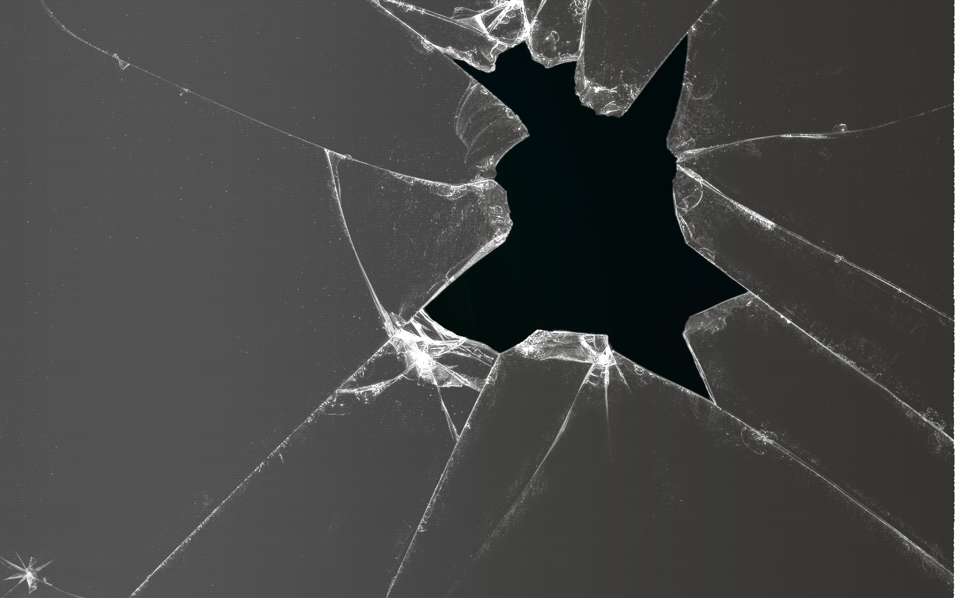 1920x1200 Shattered Reflections: Abstract Broken Glass HD Wallpaperx1200