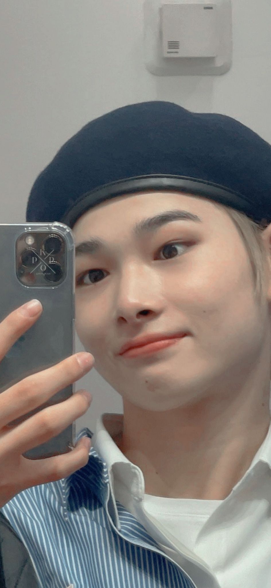945x2048 Kpop Locks