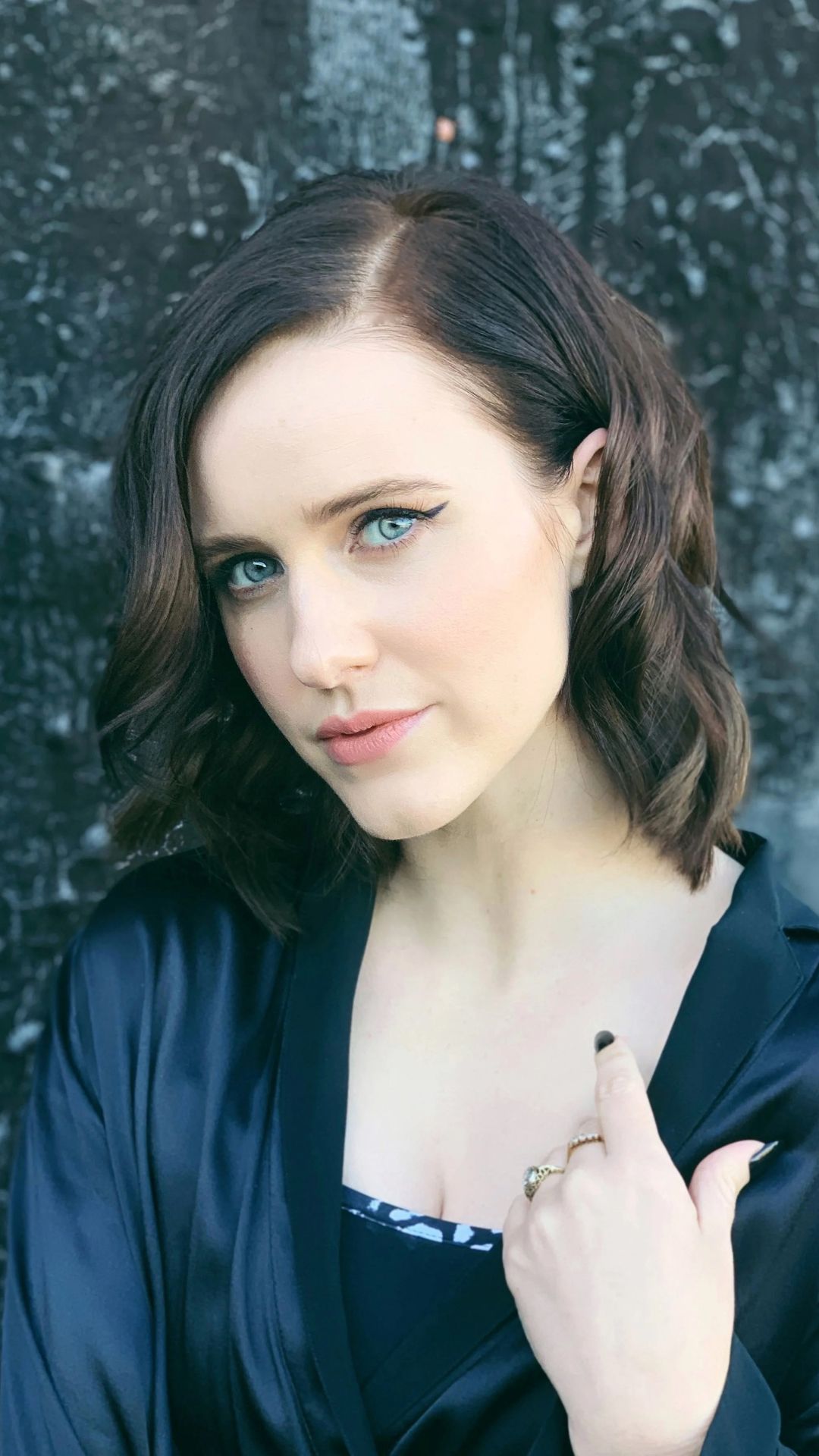 1080x1920 Download Celebrity Rachel Brosnahan Phone Wallpaper