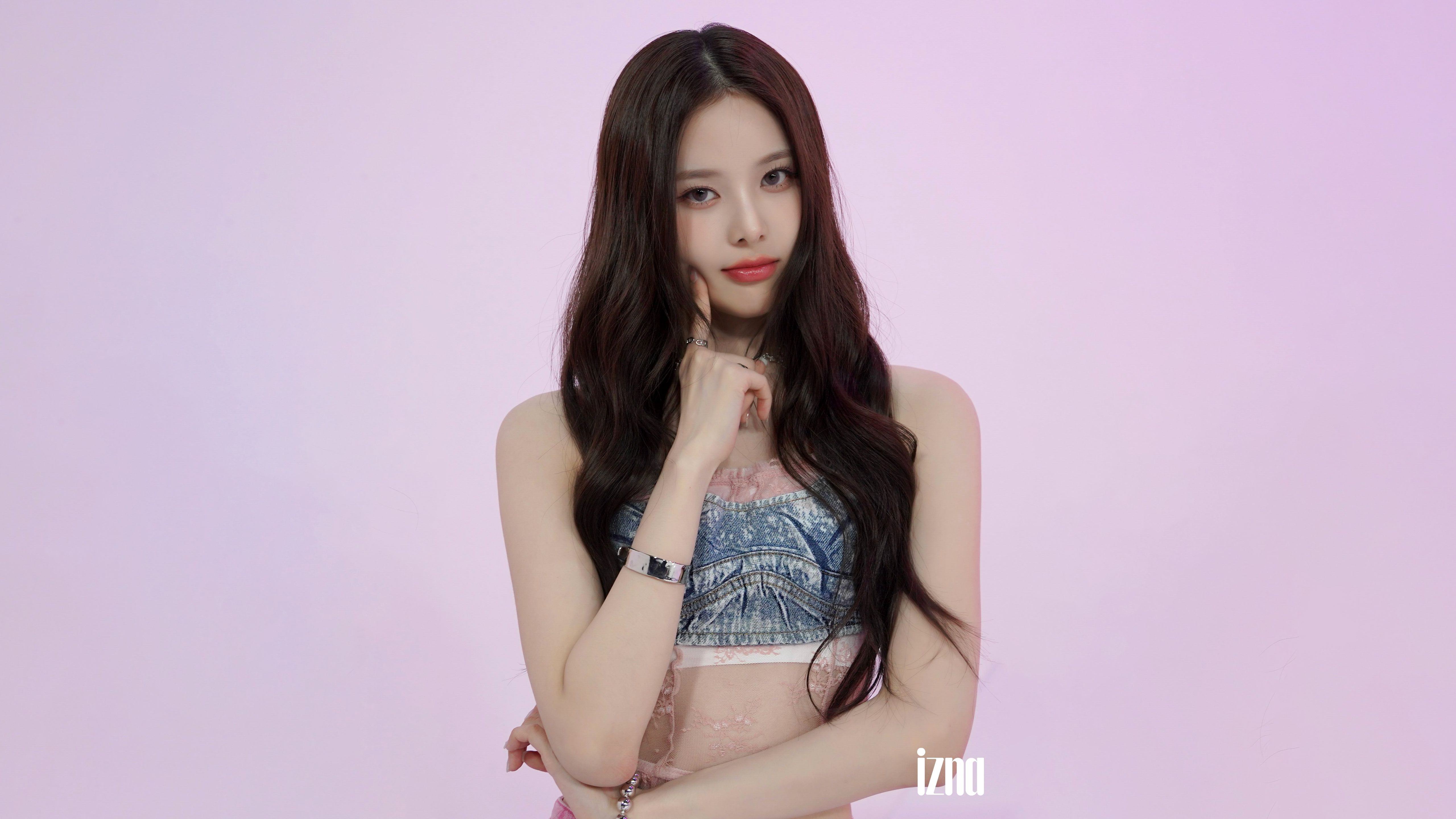 5120x2880 Izna (Kpop) 4K Wallpaper