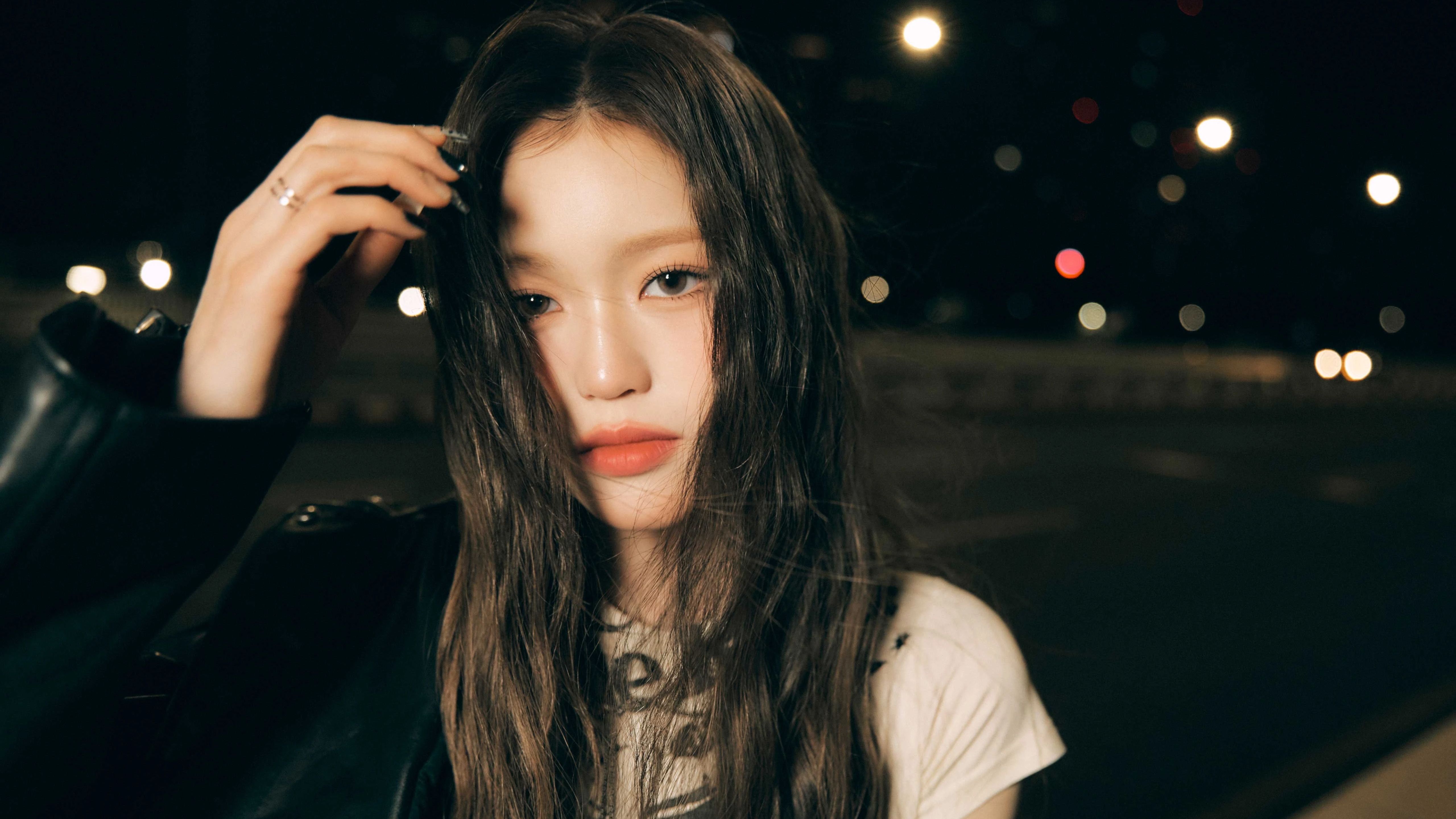 5120x2880 Izna (Kpop) 4K Wallpaper