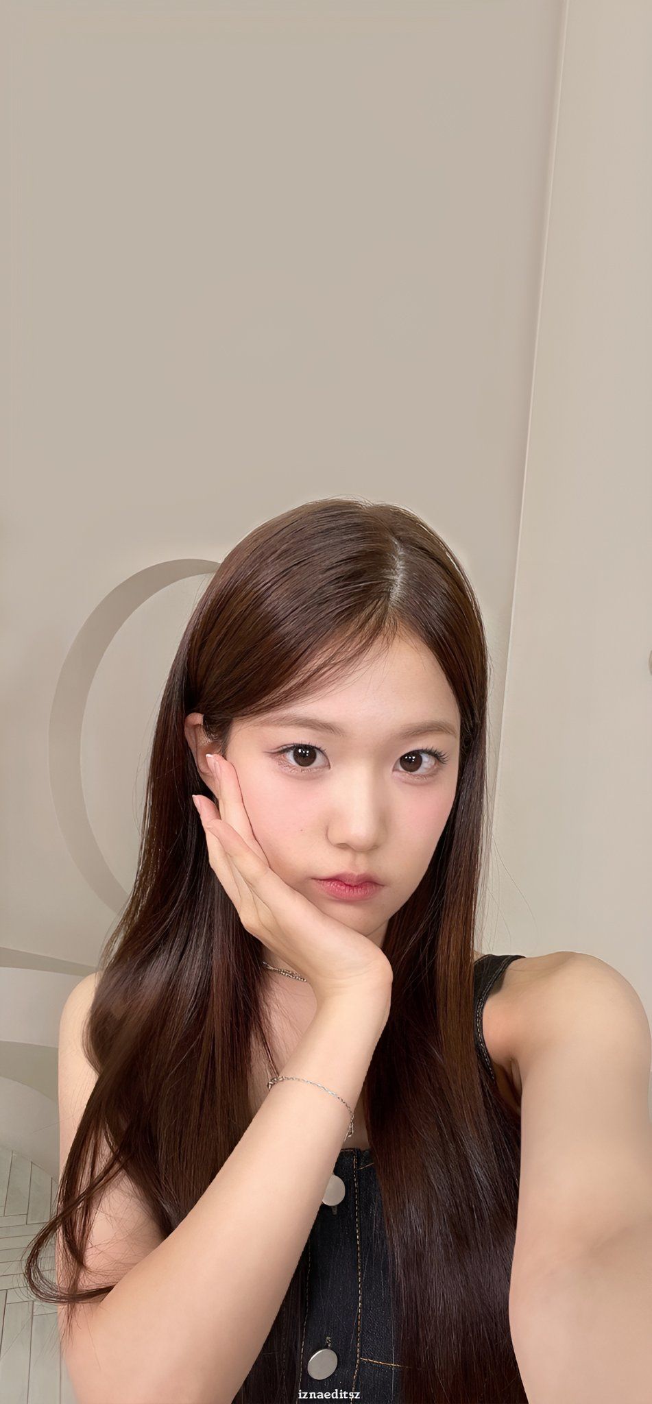 951x2048 ⋆ On X: Member's Selca [extended Lockscreen Wallpaper 3 6] #izna #이즈나 X