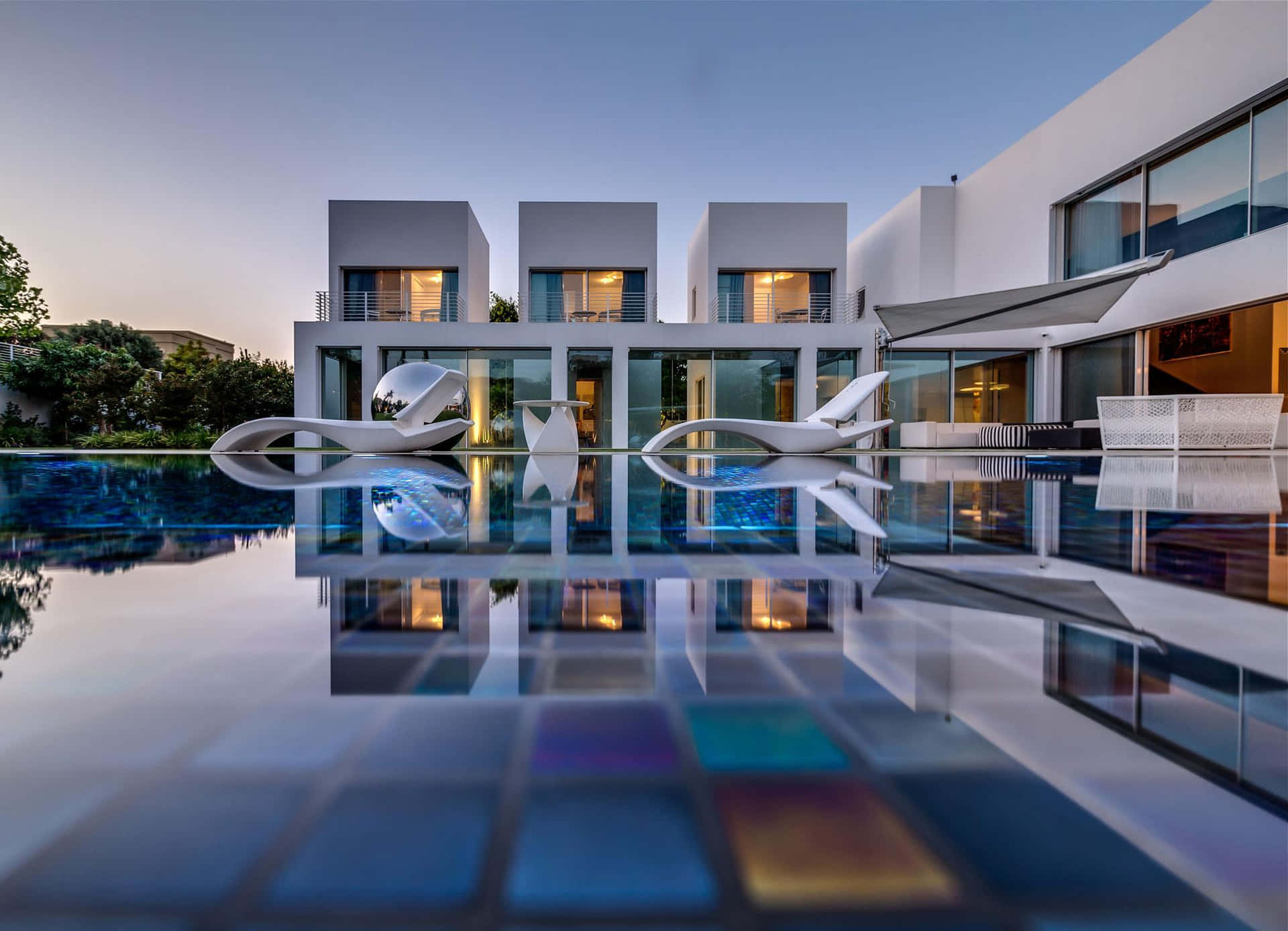 1920x1388 Captivating Luxury House Facade Wallpaper