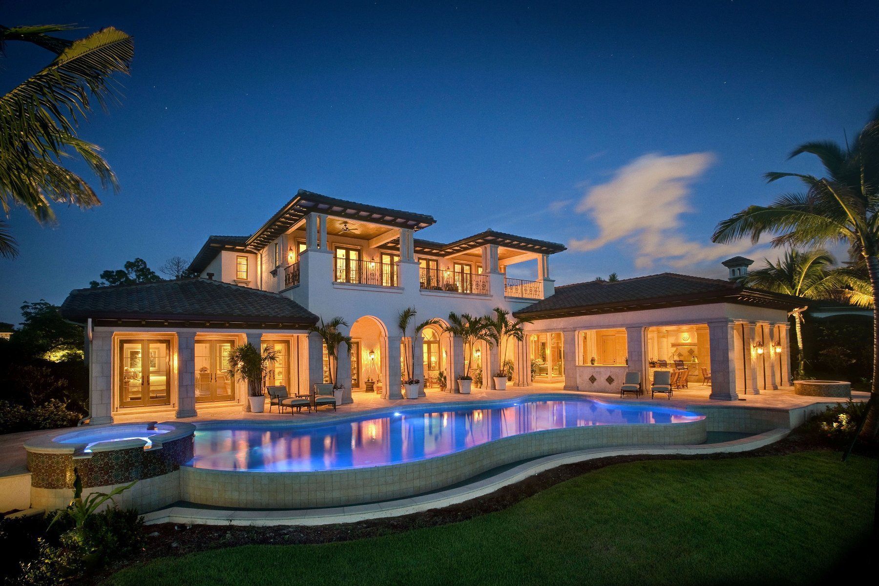 1800x1200 Luxury Poolside Mansion HD Wallpaperx1200