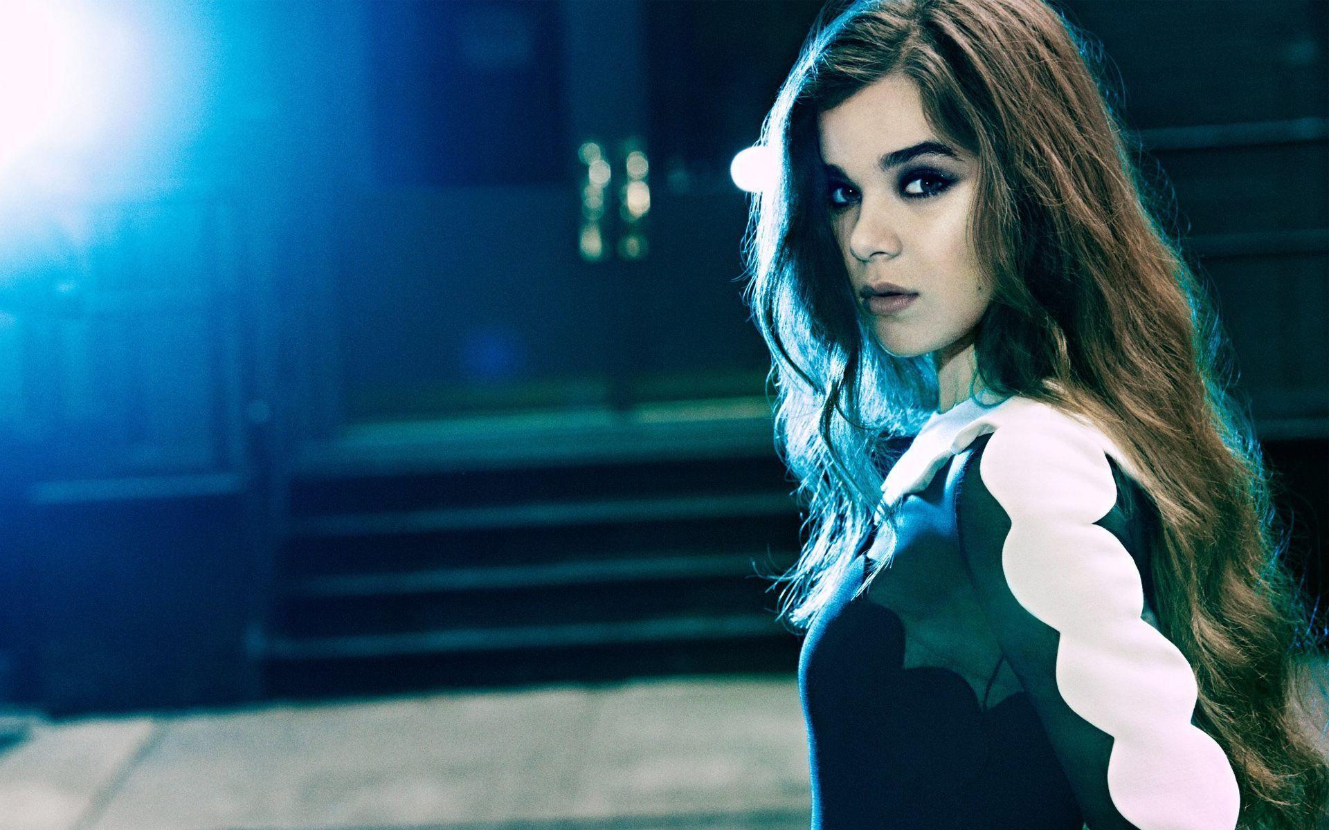 1920x1200 Hailee Steinfeld Wallpaper Hailee Steinfeld Live Image HD